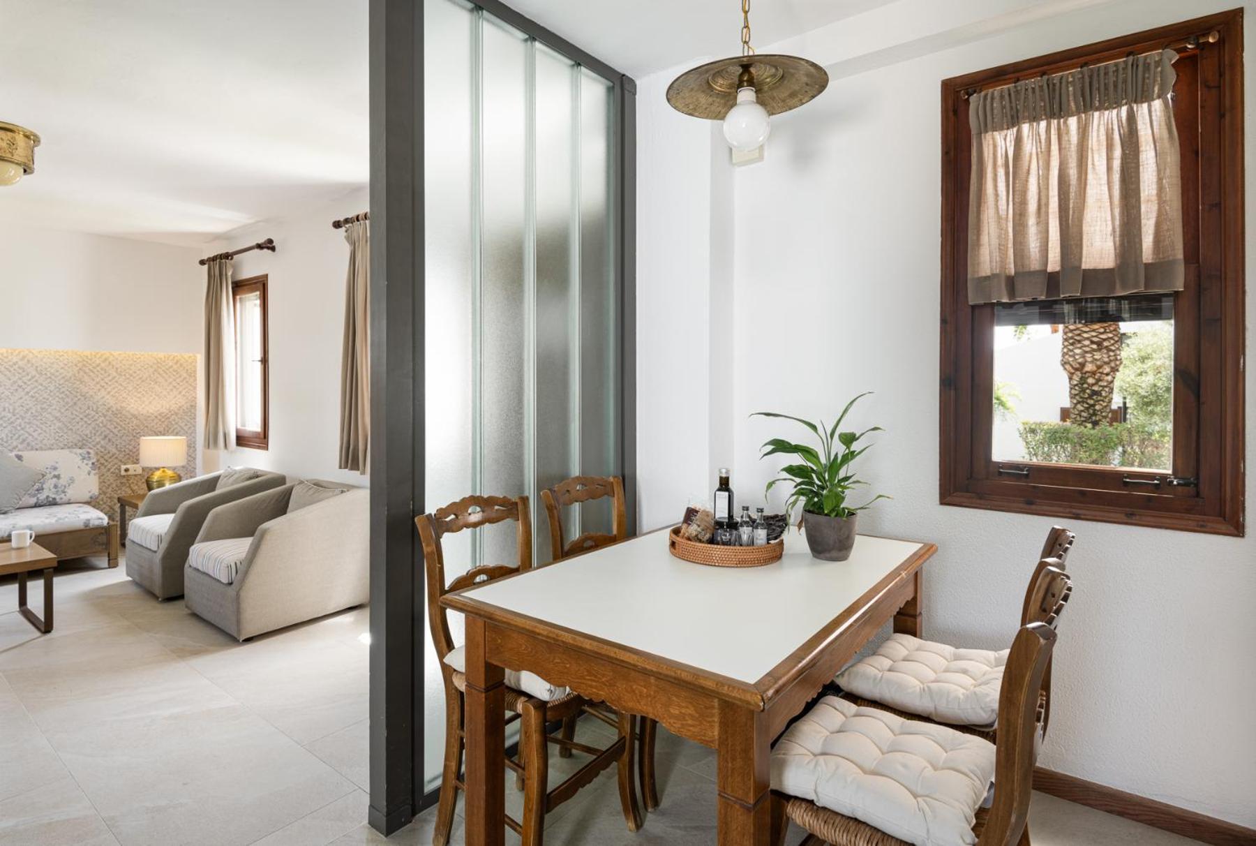 Aparthotel Trikorfo 4*