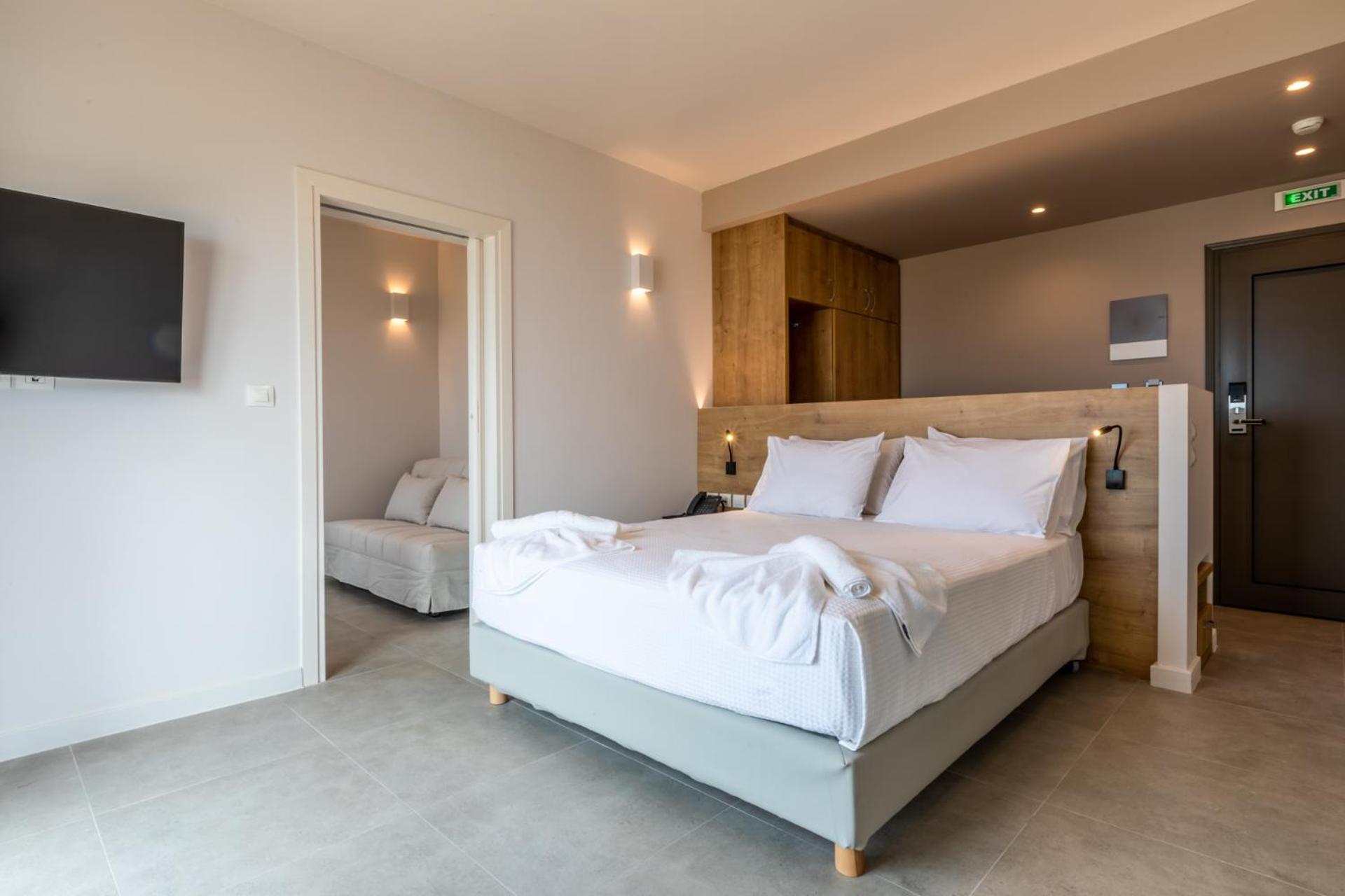 White Olive Elite Rethymno Sfakaki
