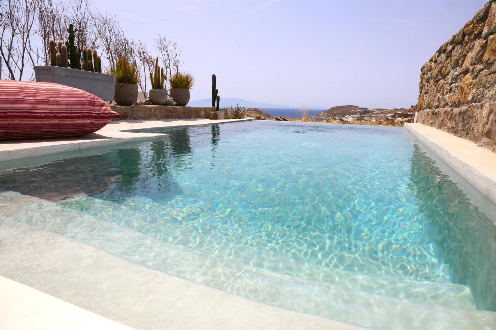 Piccolo With Private Pool And Sea View Kalafatis