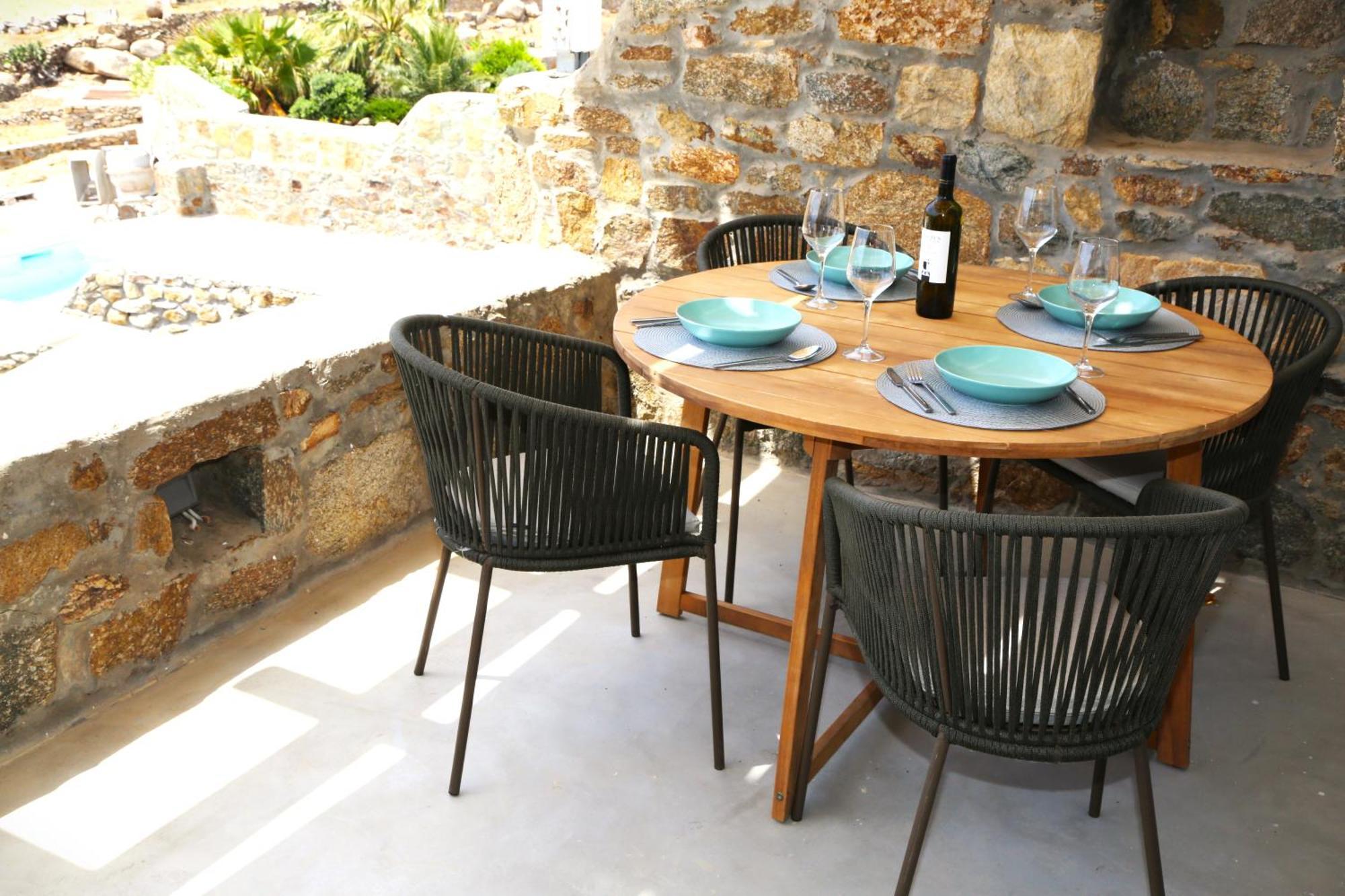 Piccolo With Private Pool And Sea View