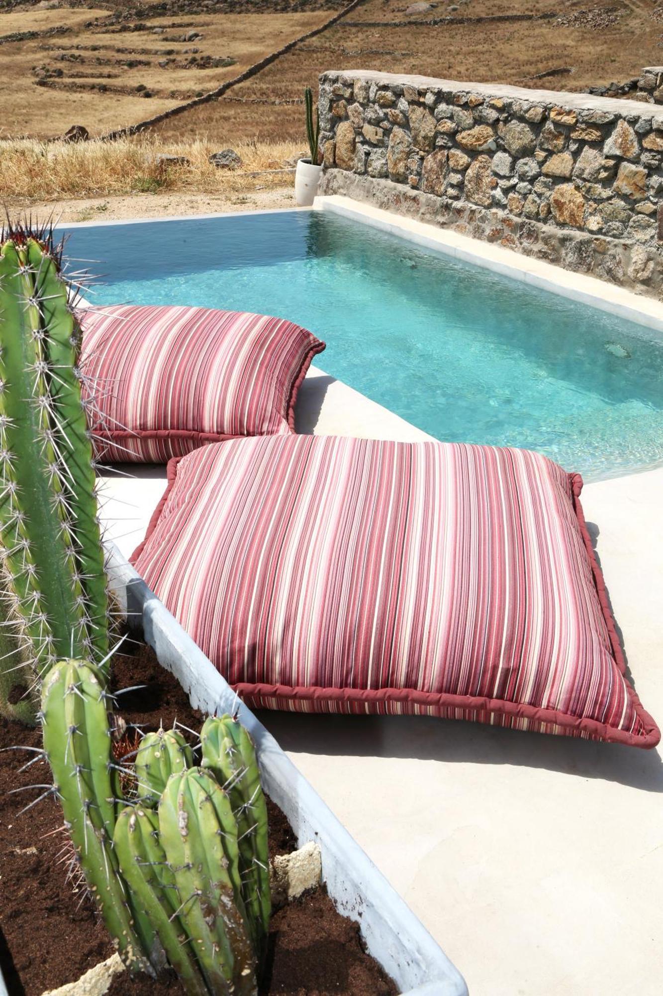 Villa Piccolo With Private Pool And Sea View