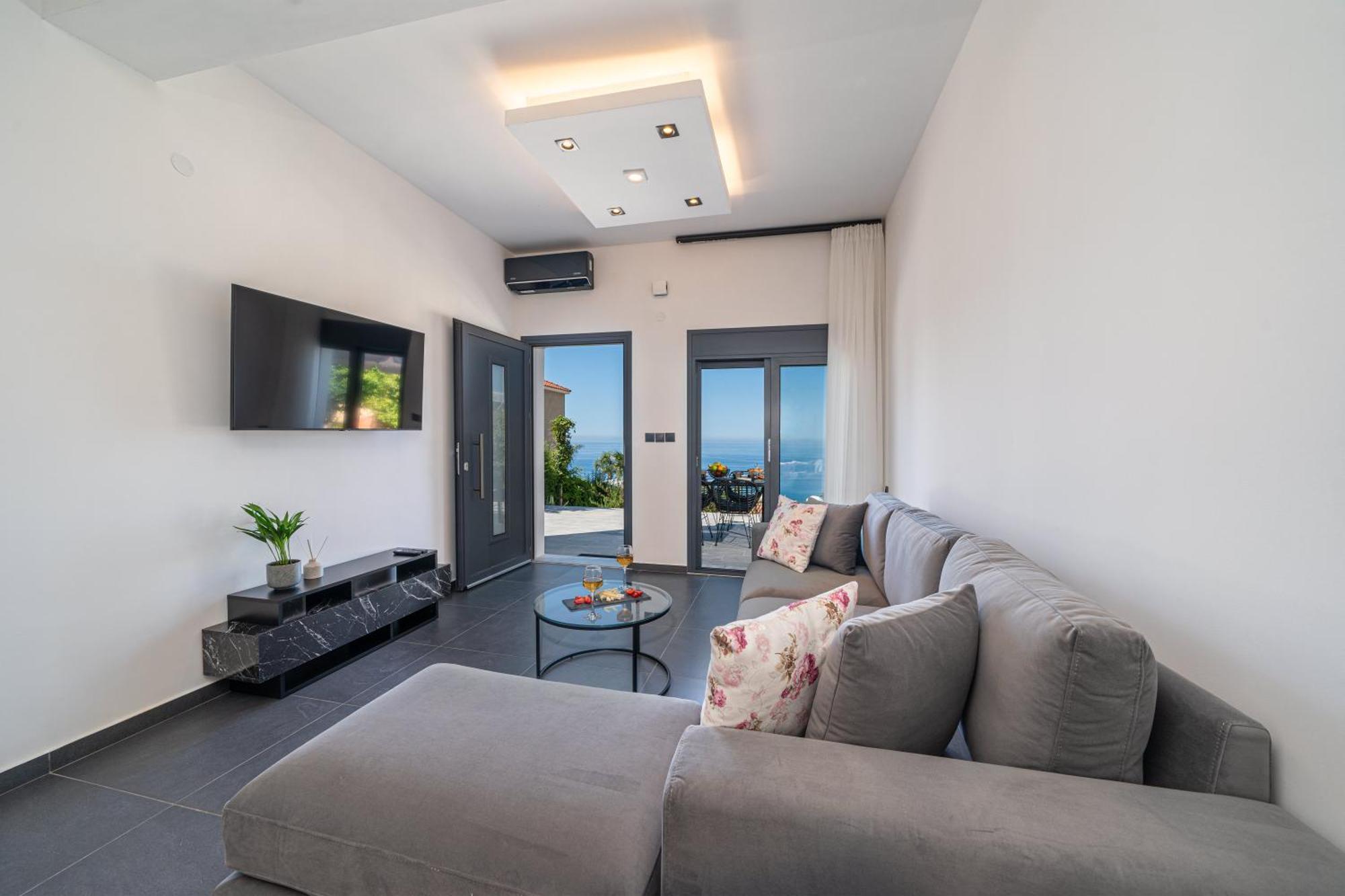 Pnoe Luxury Apartment Lourdata (Kefalonia)