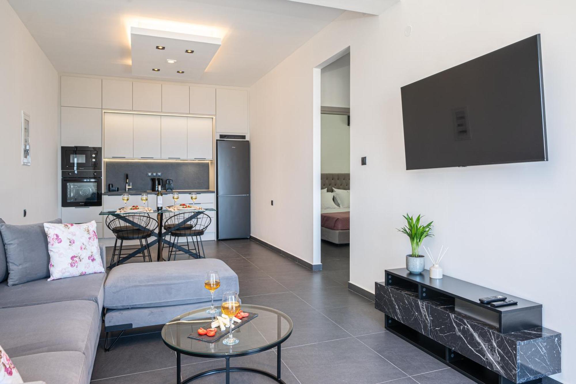 Pnoe Luxury Apartment