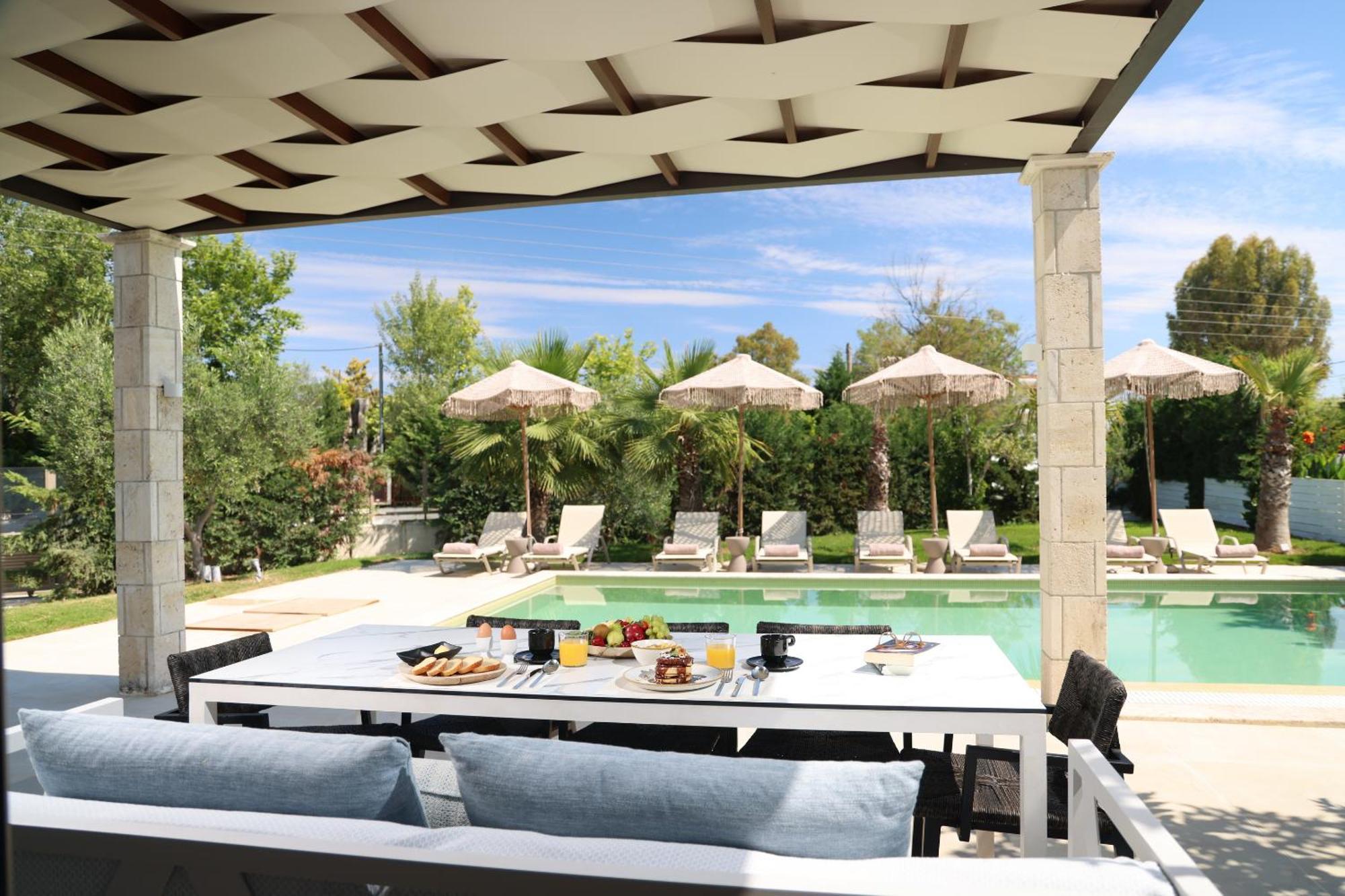 W Halkidiki Villa *