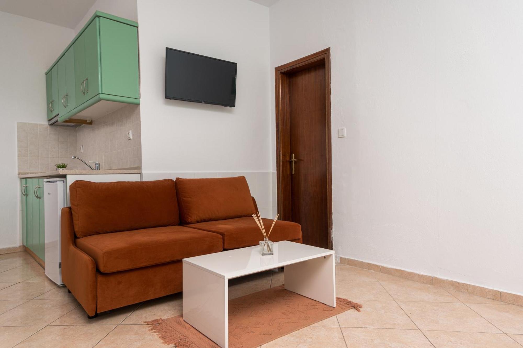 βastasio Apartment *