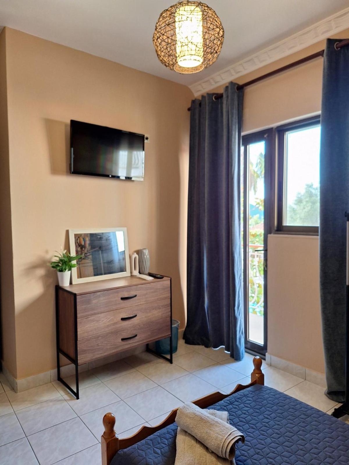 Oasis Complex Guest house *
