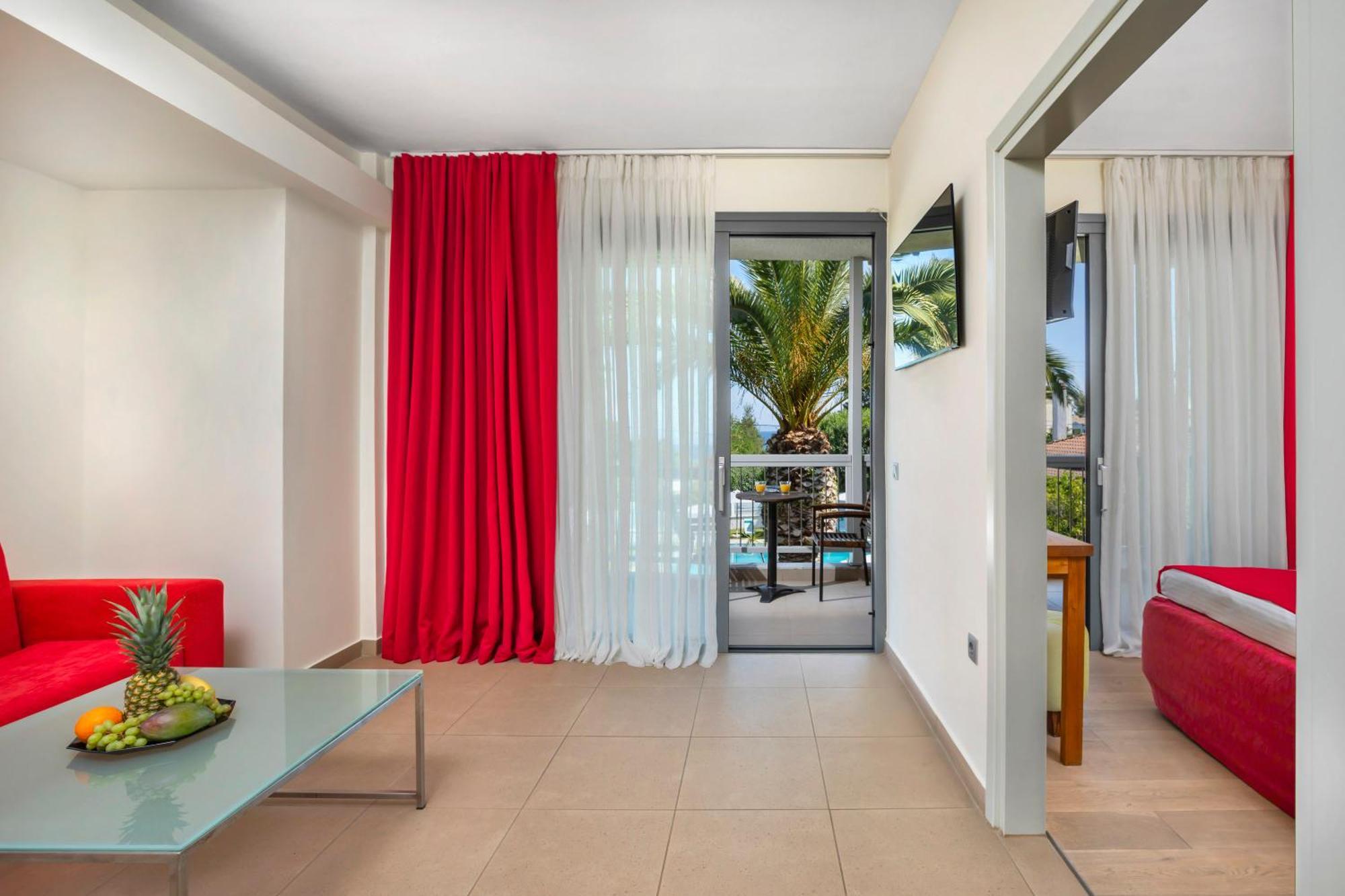 Hotel Village 3*
