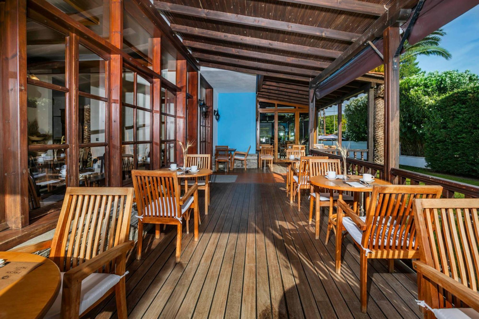 Village Hotel Hanioti