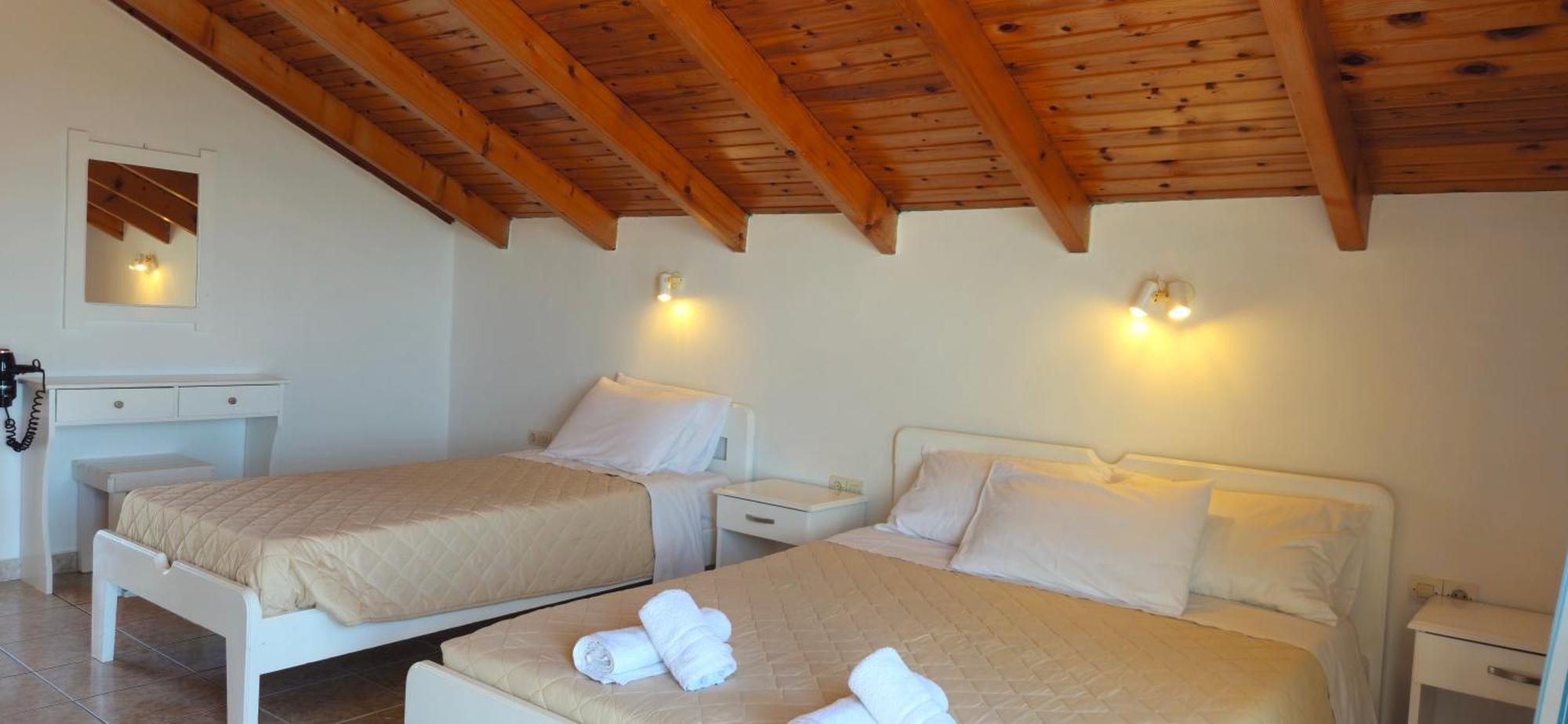 Fexulis & Apartment Agios Nikolaos (Zakynthos)