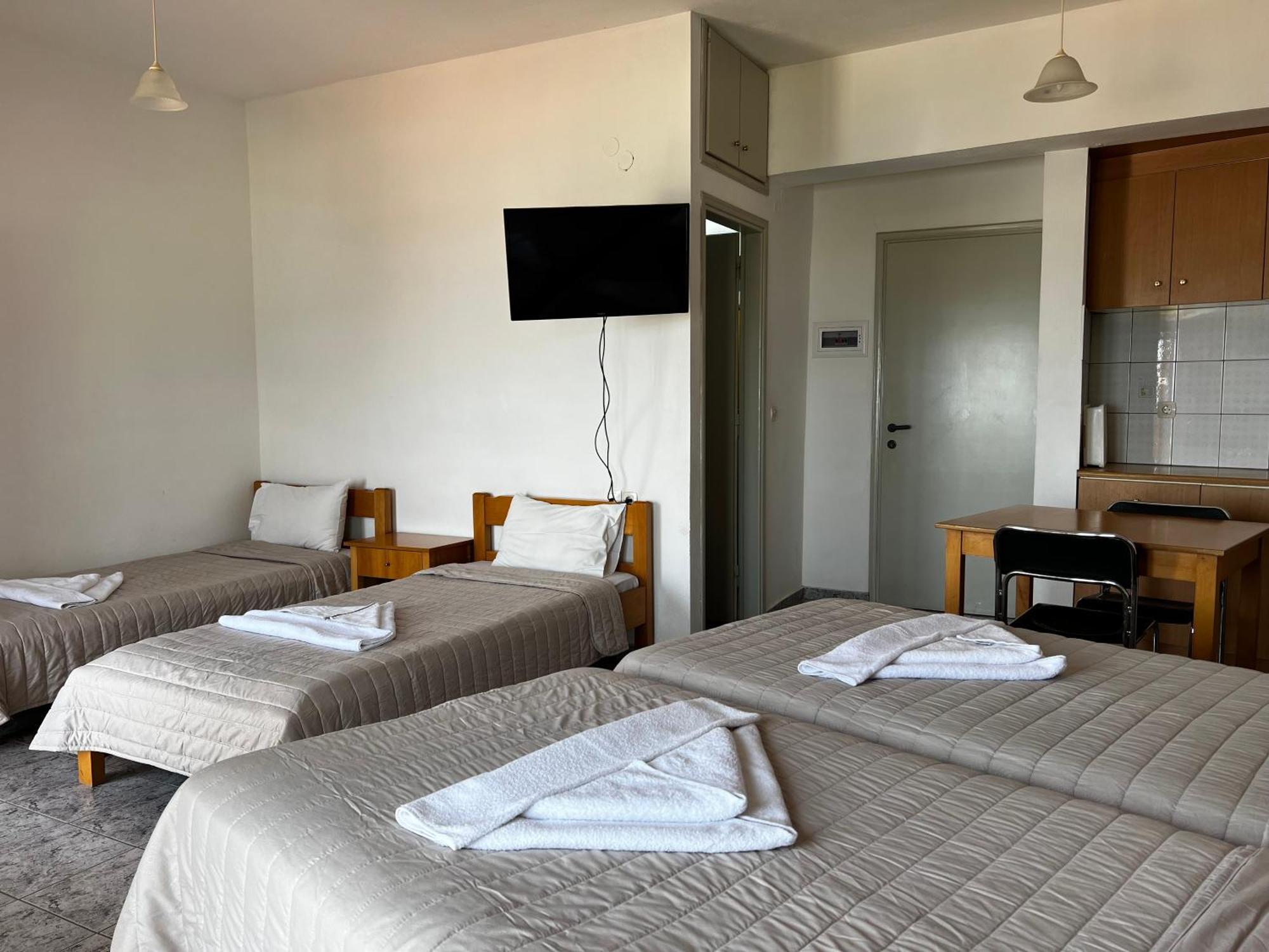 Sto Limani Apartment