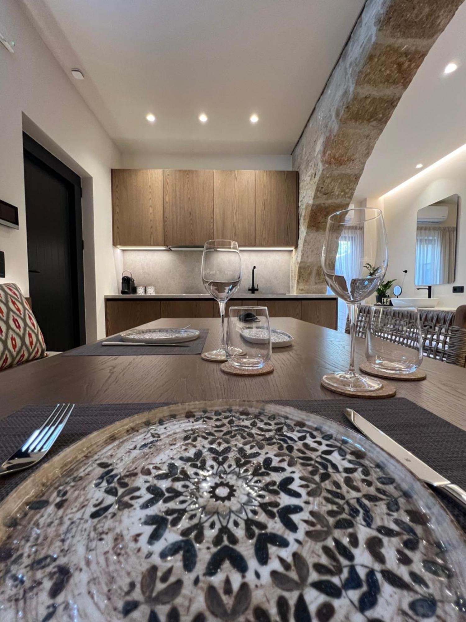 Kaptara Premium Villa, Plunge Pool & Jacuzzis * Koutouloufari (Crete)