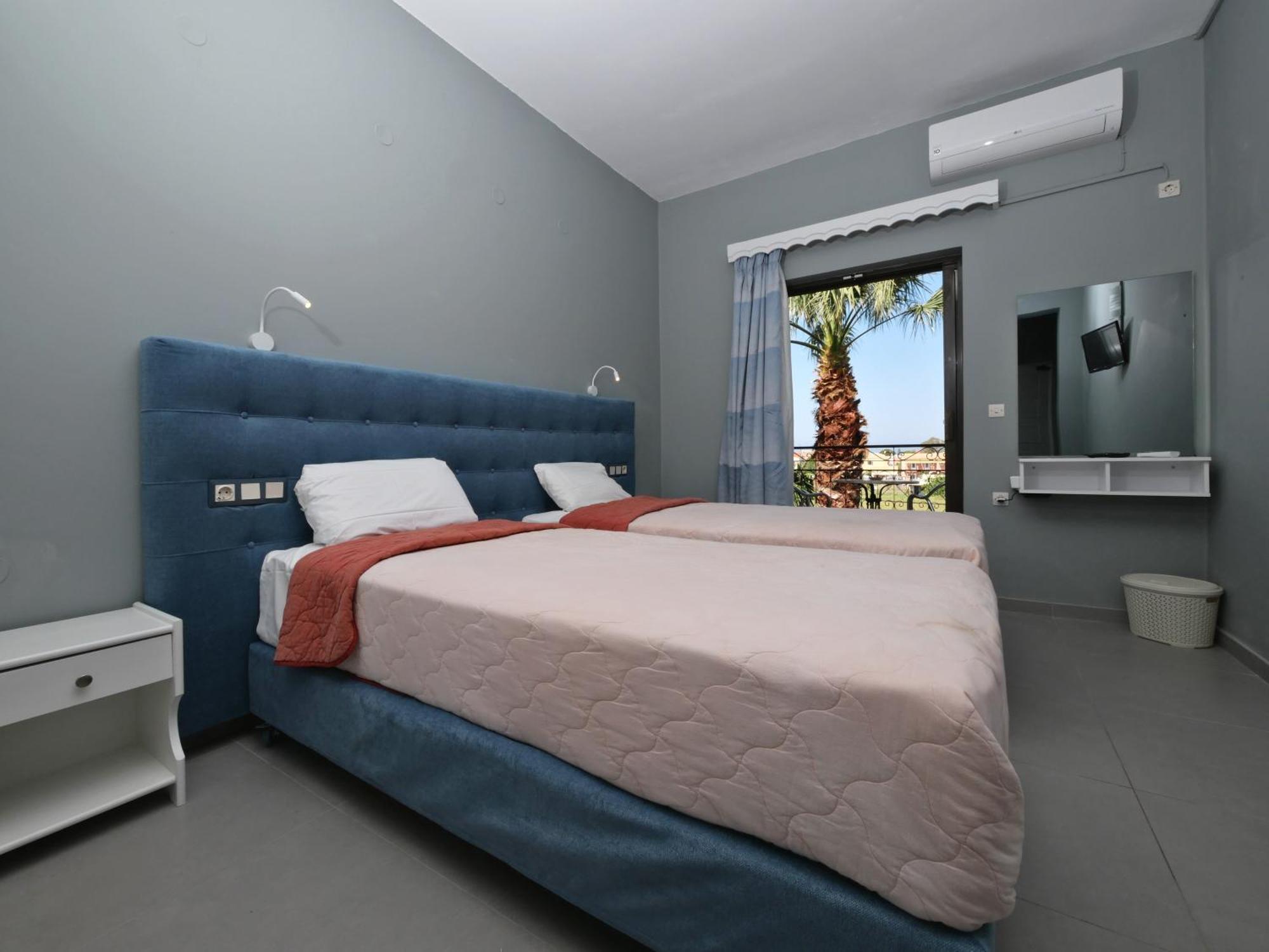 Marvel Hotel 2*