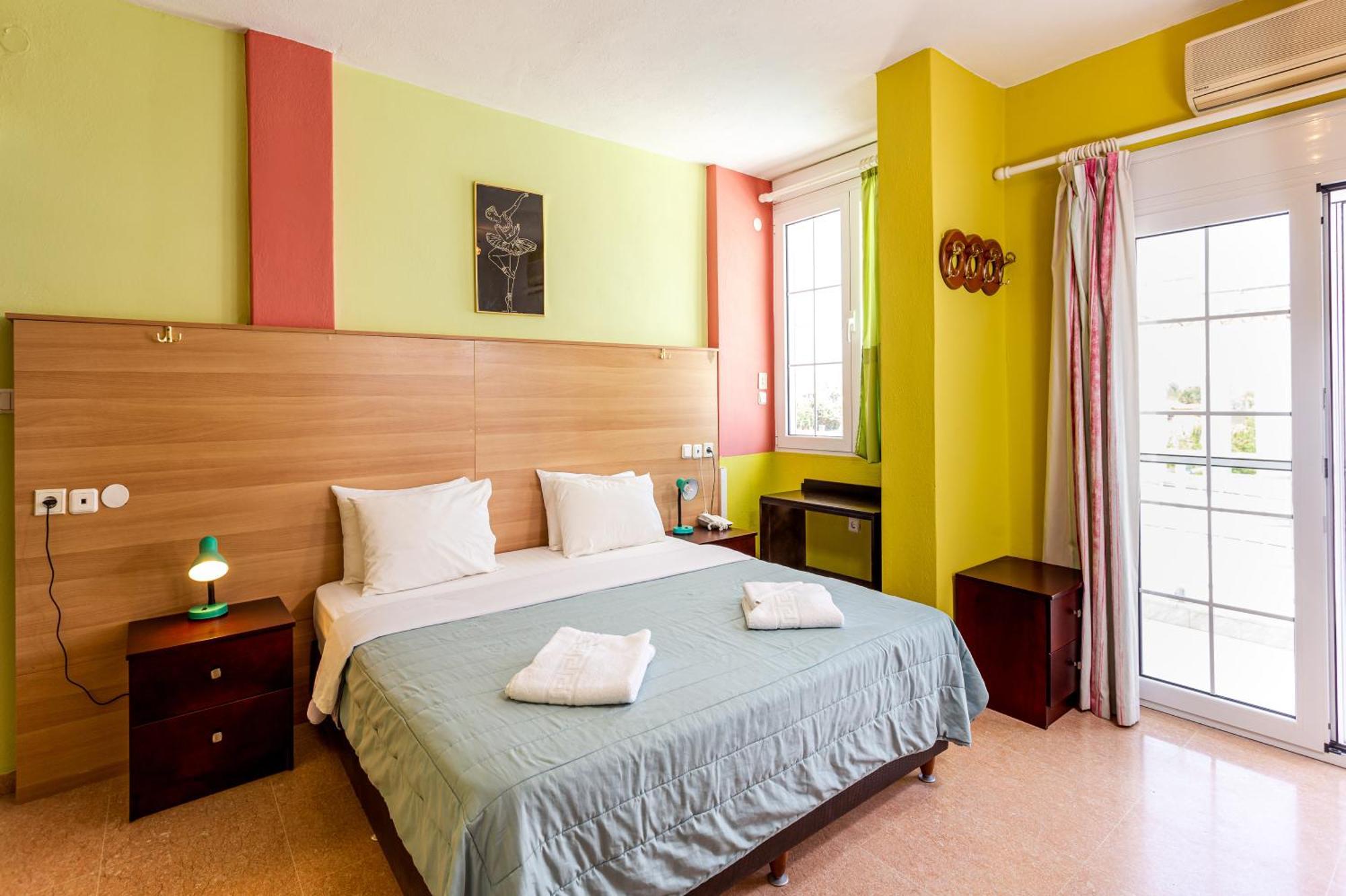 Hotel Melissa Gold Coast 2*