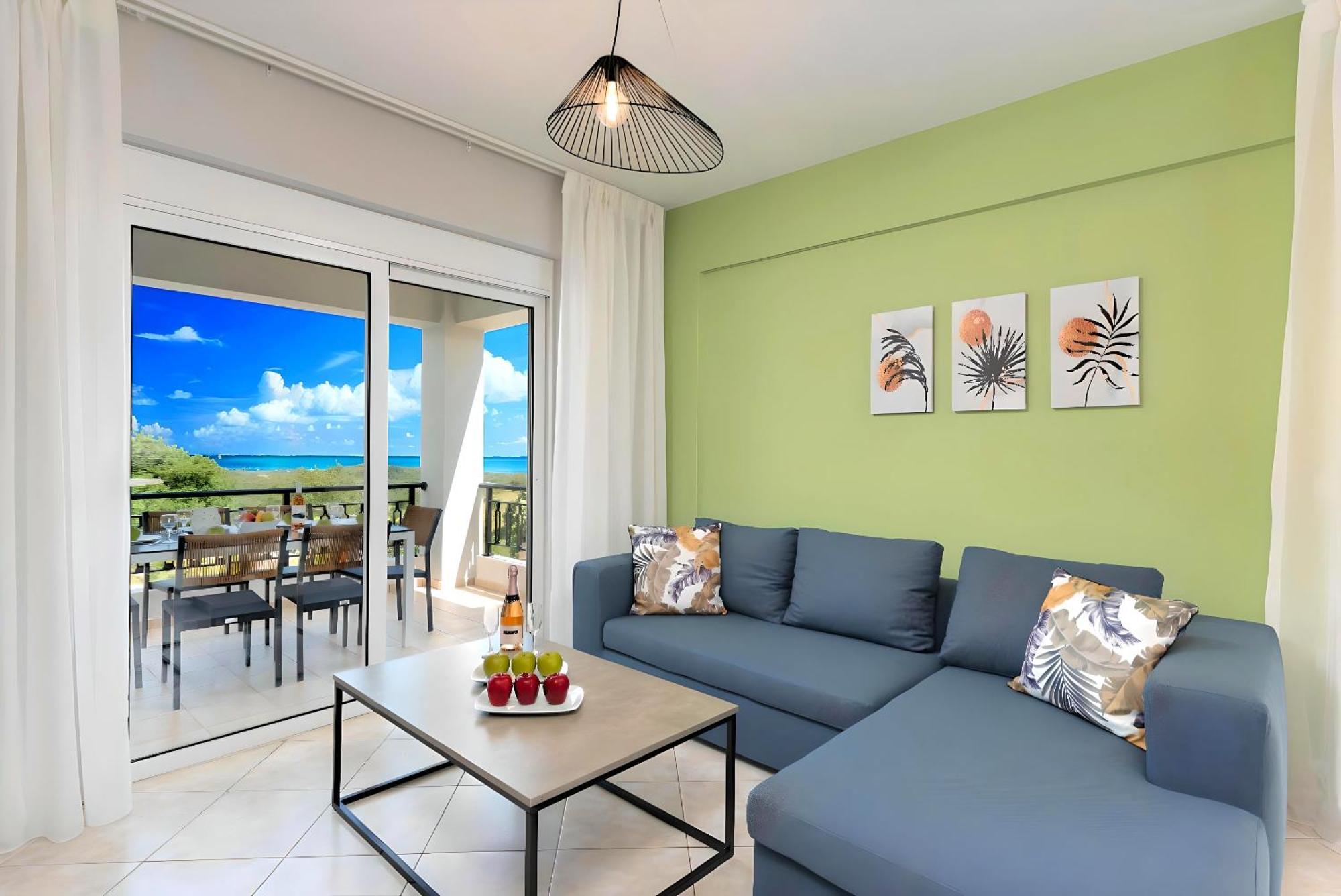 Mare Blue Heated Pool Villa *