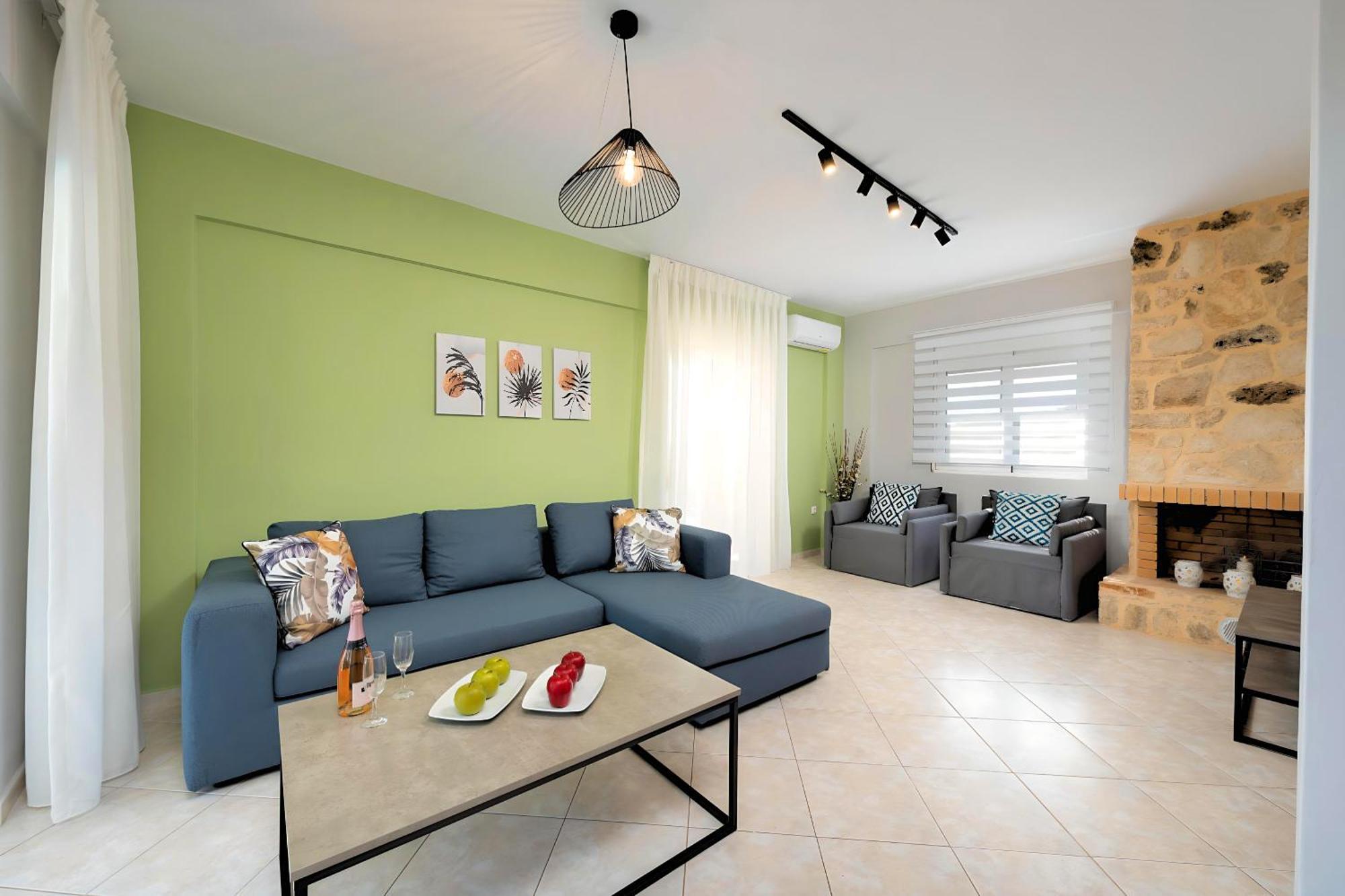 Mare Blue Heated Pool Villa