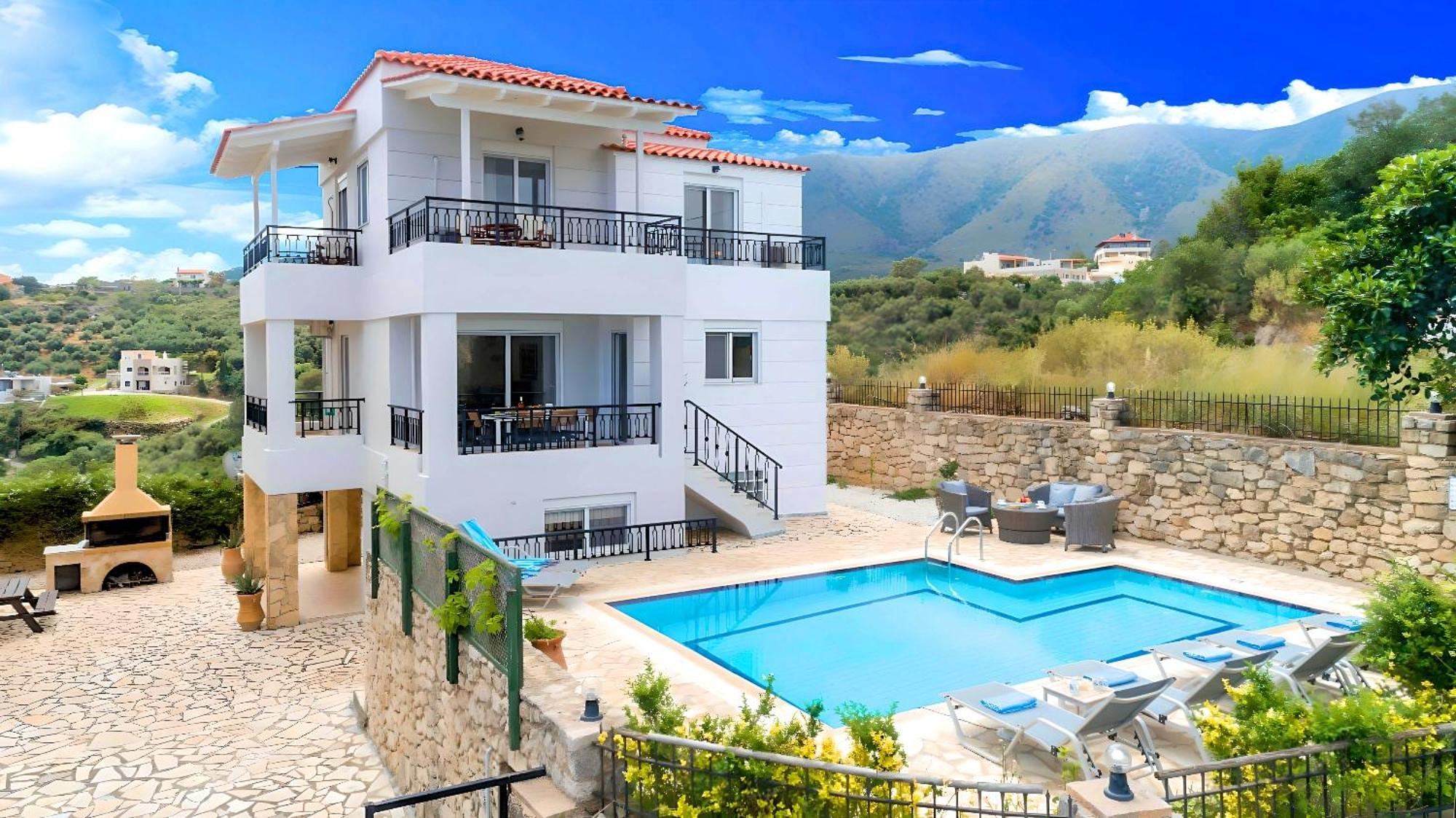 Mare Blue Heated Pool Villa