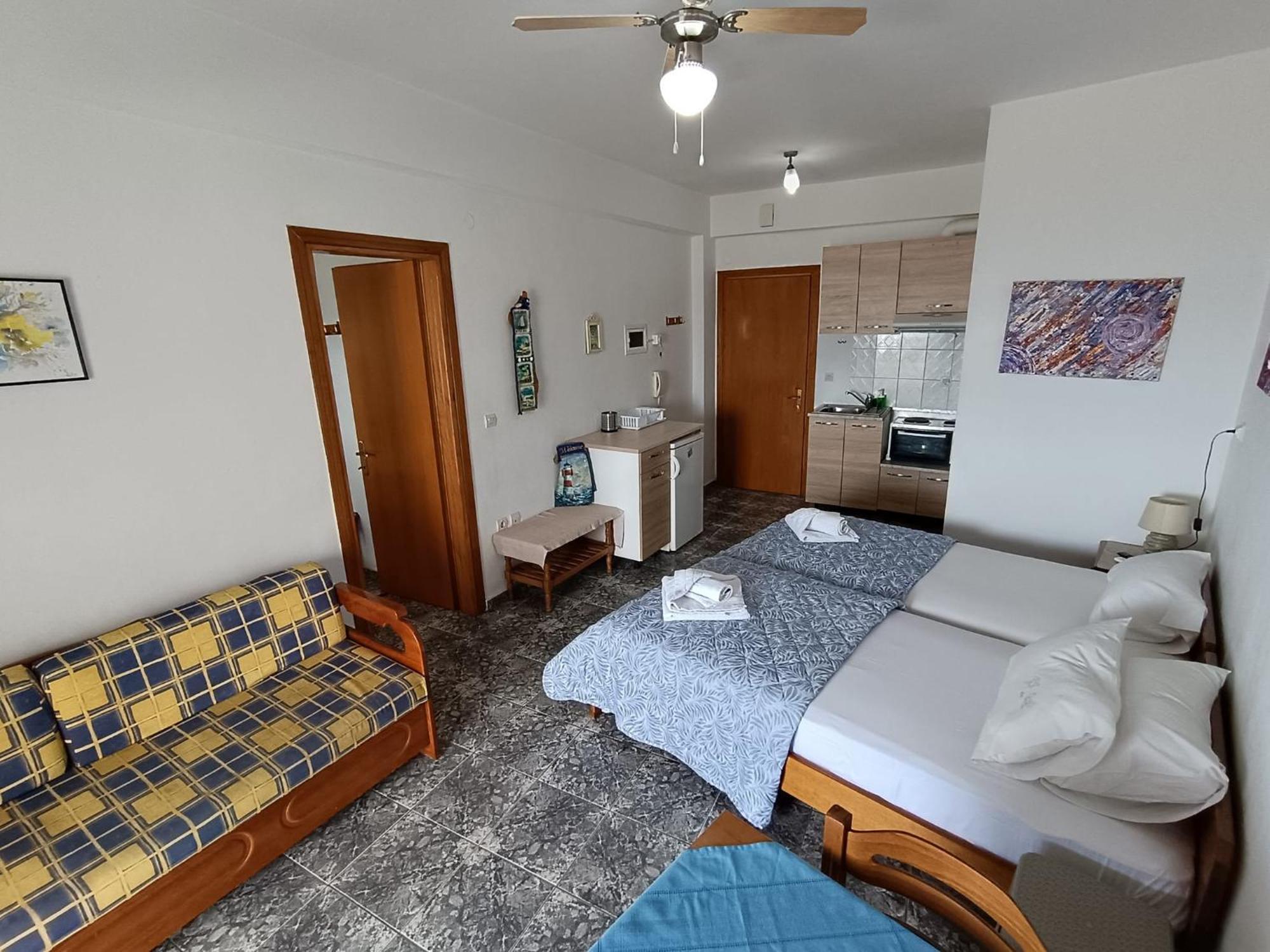 Aparthotel Peristerianos *
