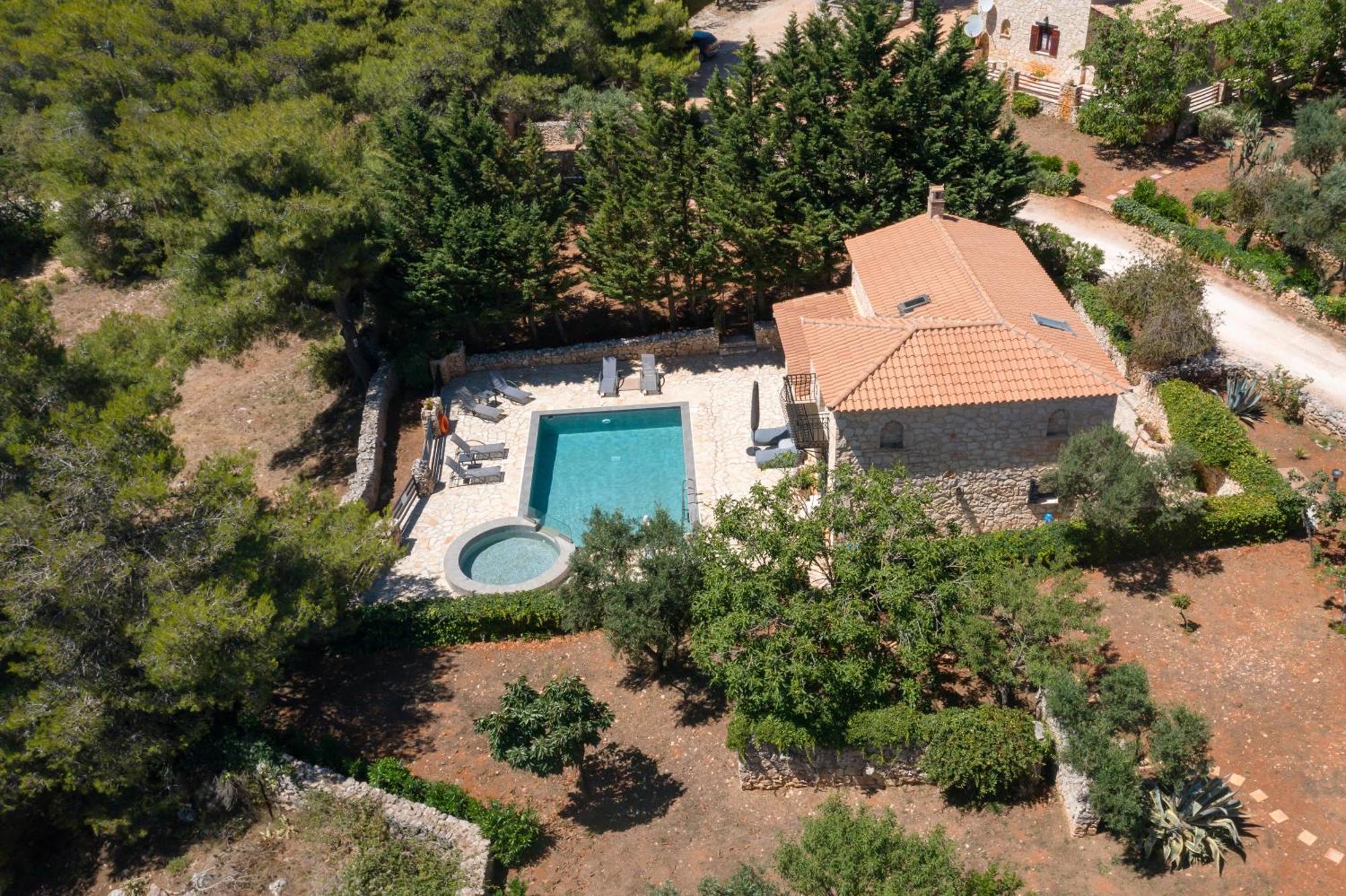 Aresti Mountain Villa