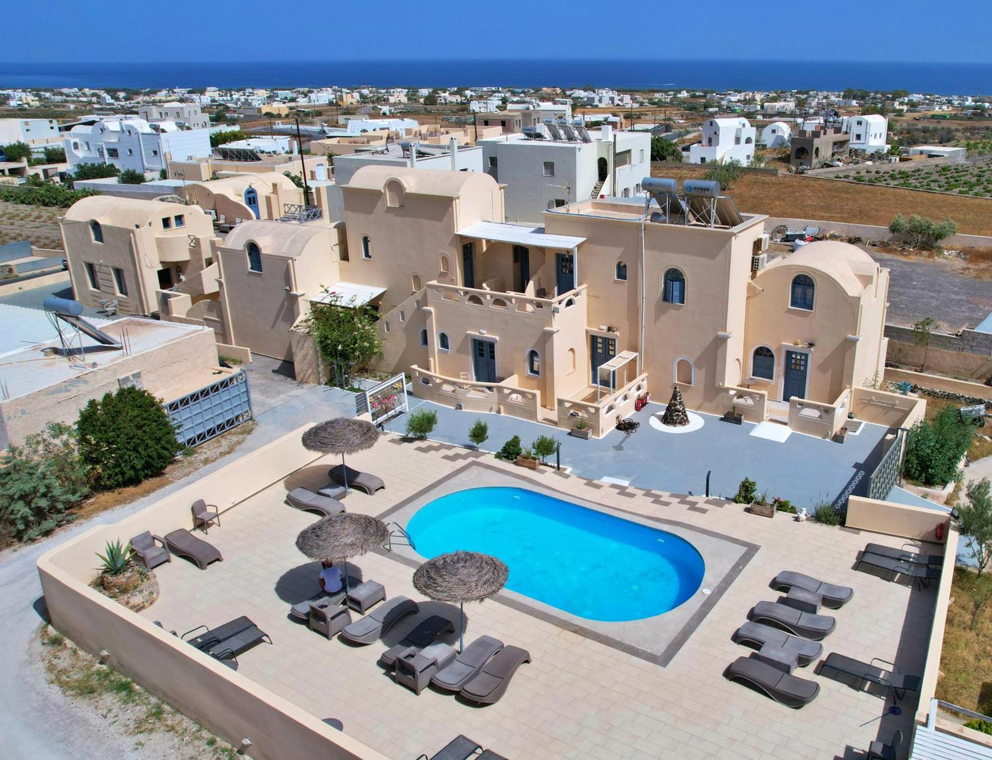 Aparthotel Leon Lux 3*