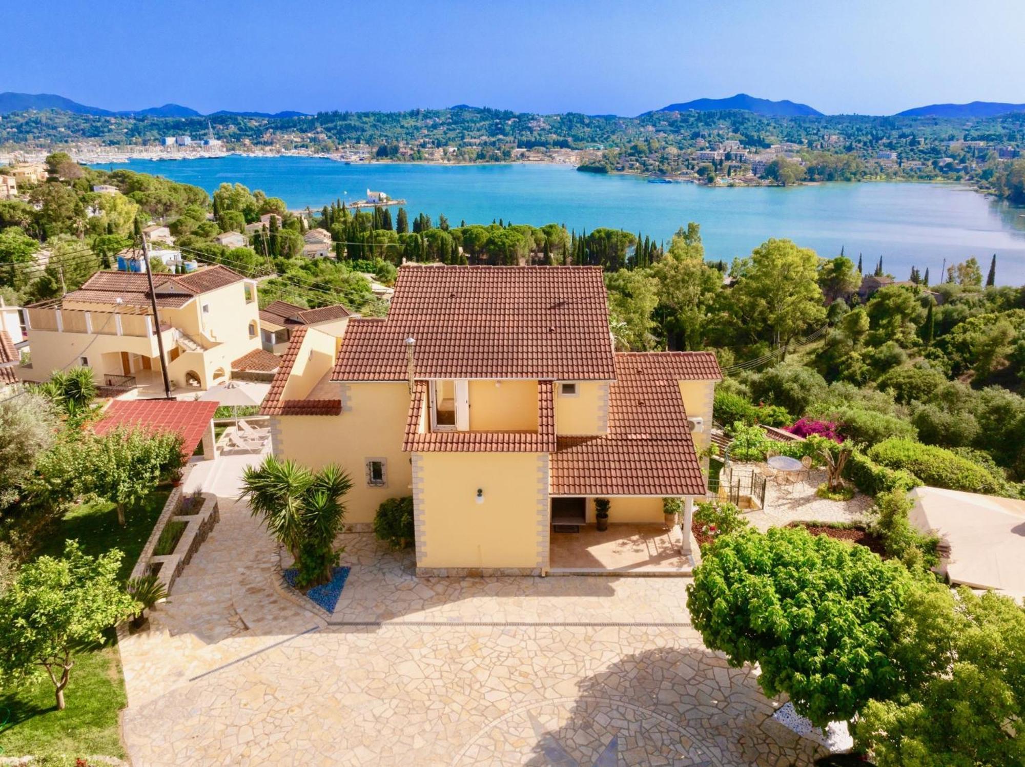 Estasia Luxury With Private Pool By Dadovillas