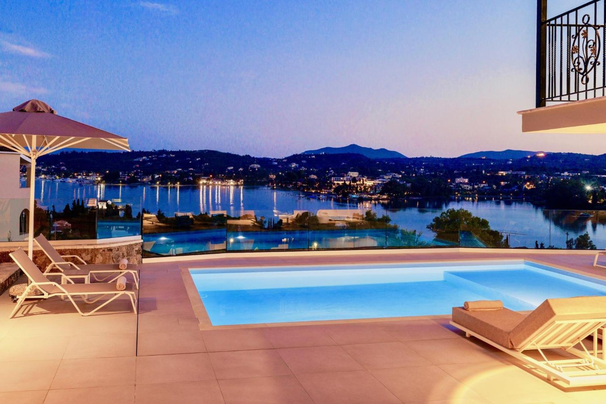Estasia Luxury With Private Pool By Dadovillas