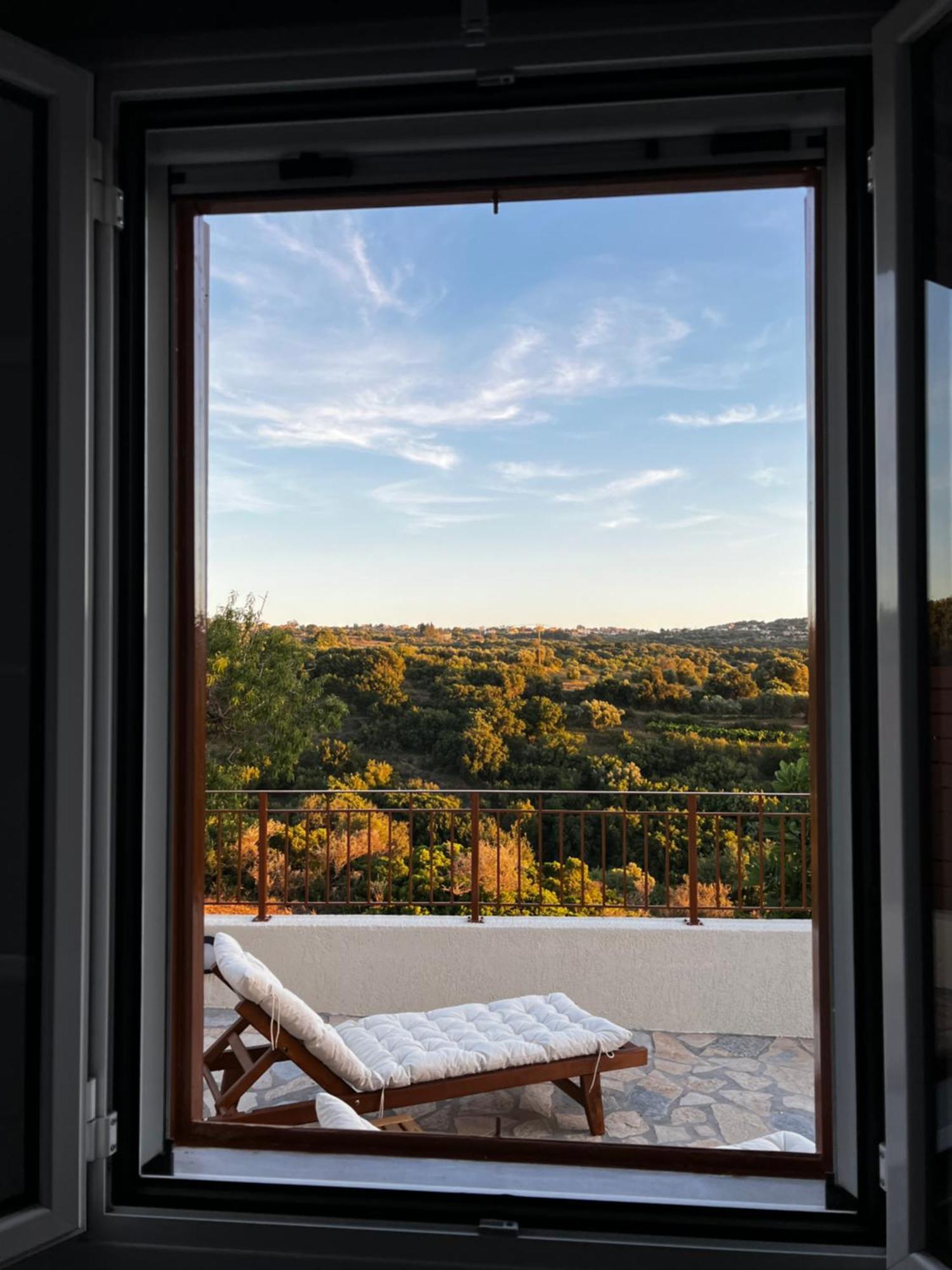 Anthea Country house