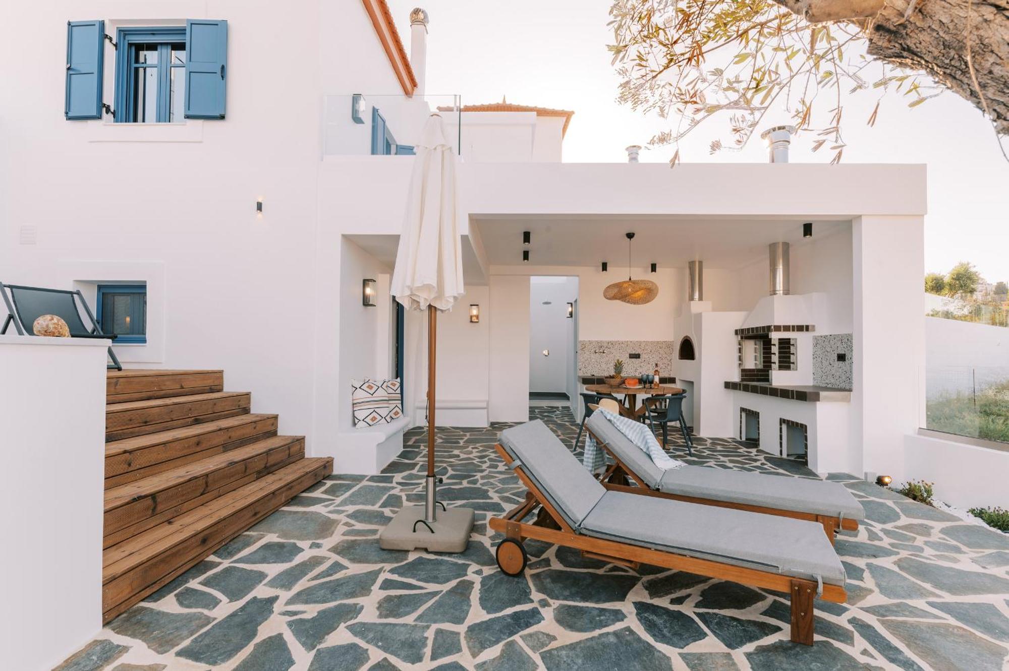 Square Luxury Villa *