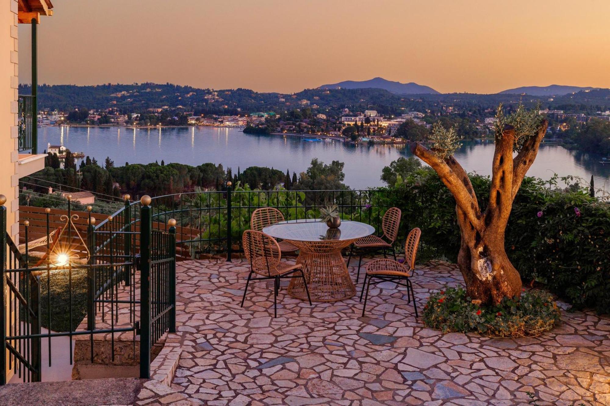 Estasia Luxury With Private Pool By Dadovillas *