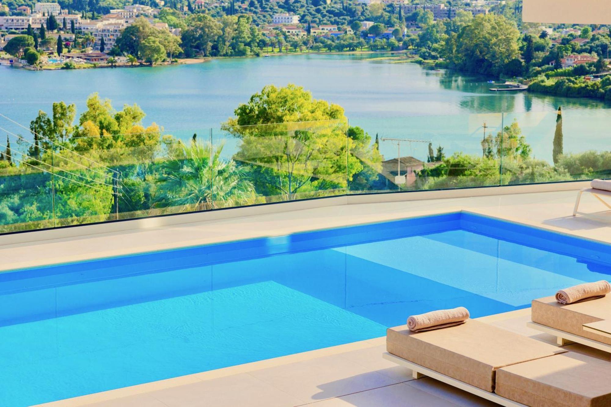 Estasia Luxury With Private Pool By Dadovillas *