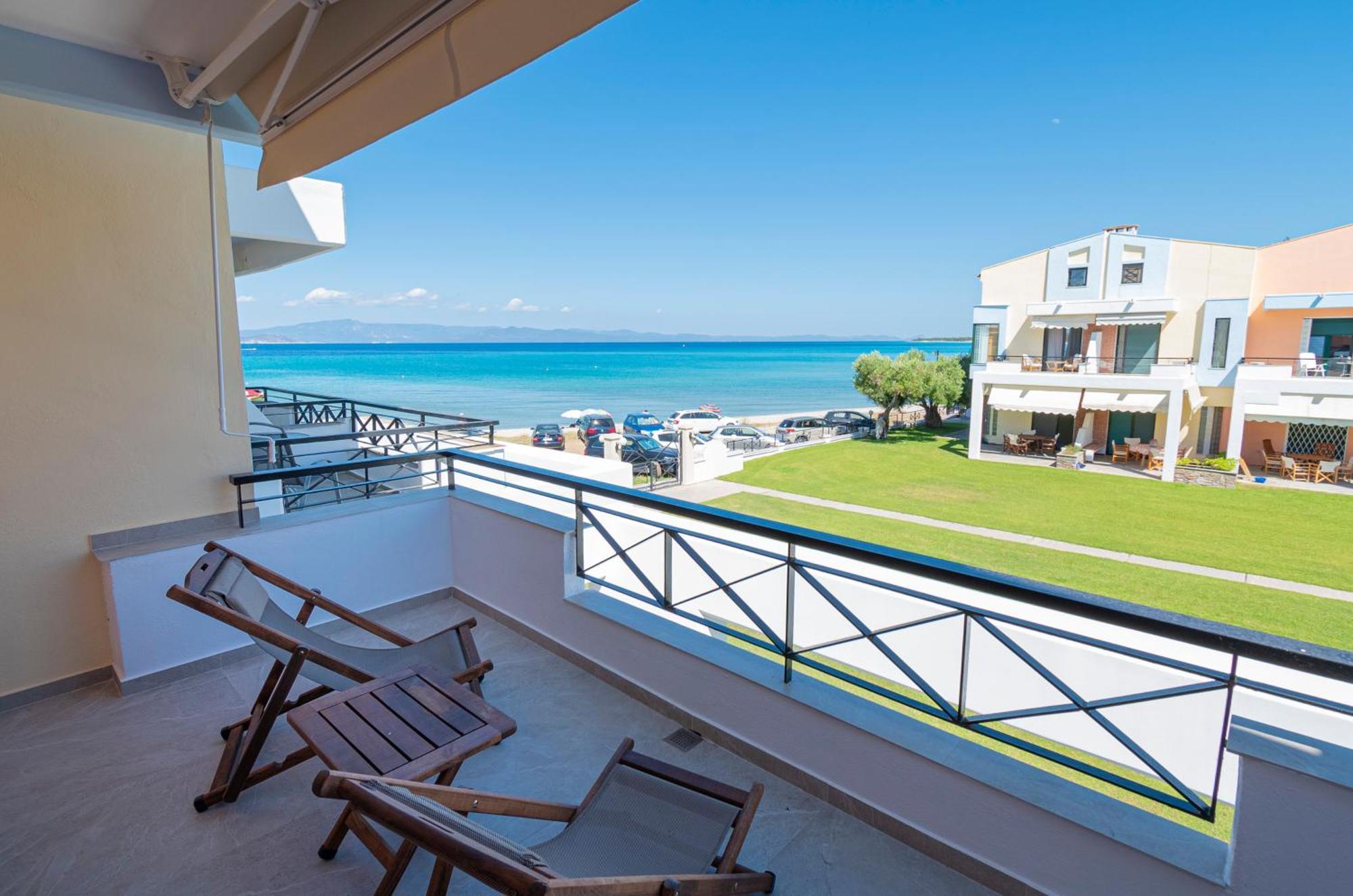 Moana Seafront Maisonette By Rentalspro - Halkidiki Holiday home *