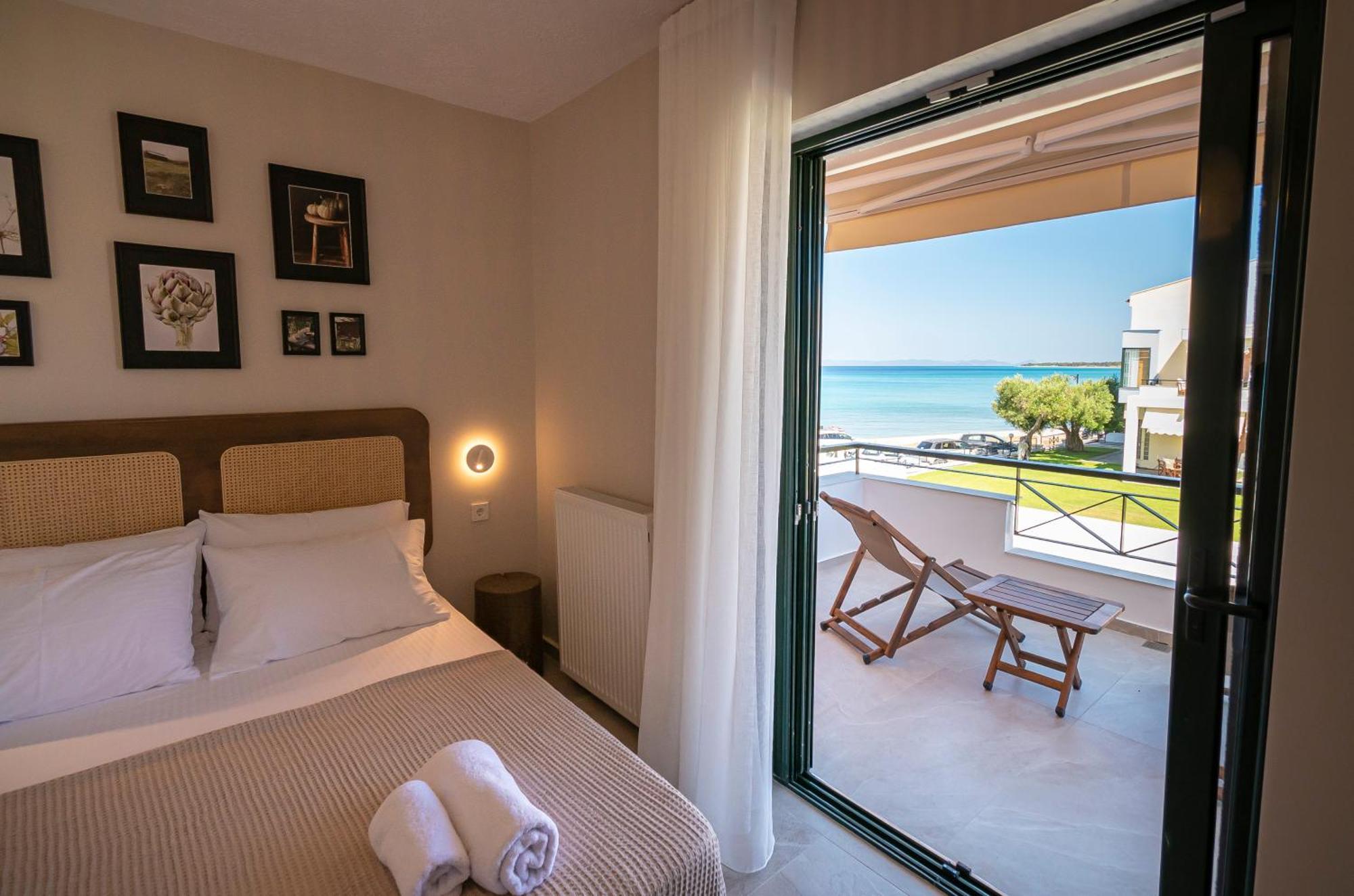 Moana Seafront Maisonette By Rentalspro - Halkidiki Pefkochori