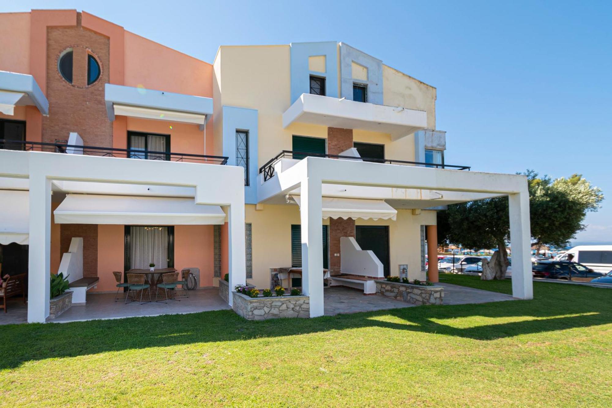 Moana Seafront Maisonette By Rentalspro - Halkidiki Holiday home Pefkochori