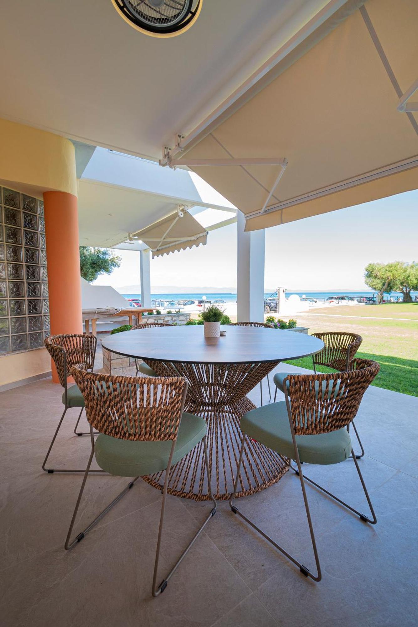 Moana Seafront Maisonette By Rentalspro - Halkidiki *