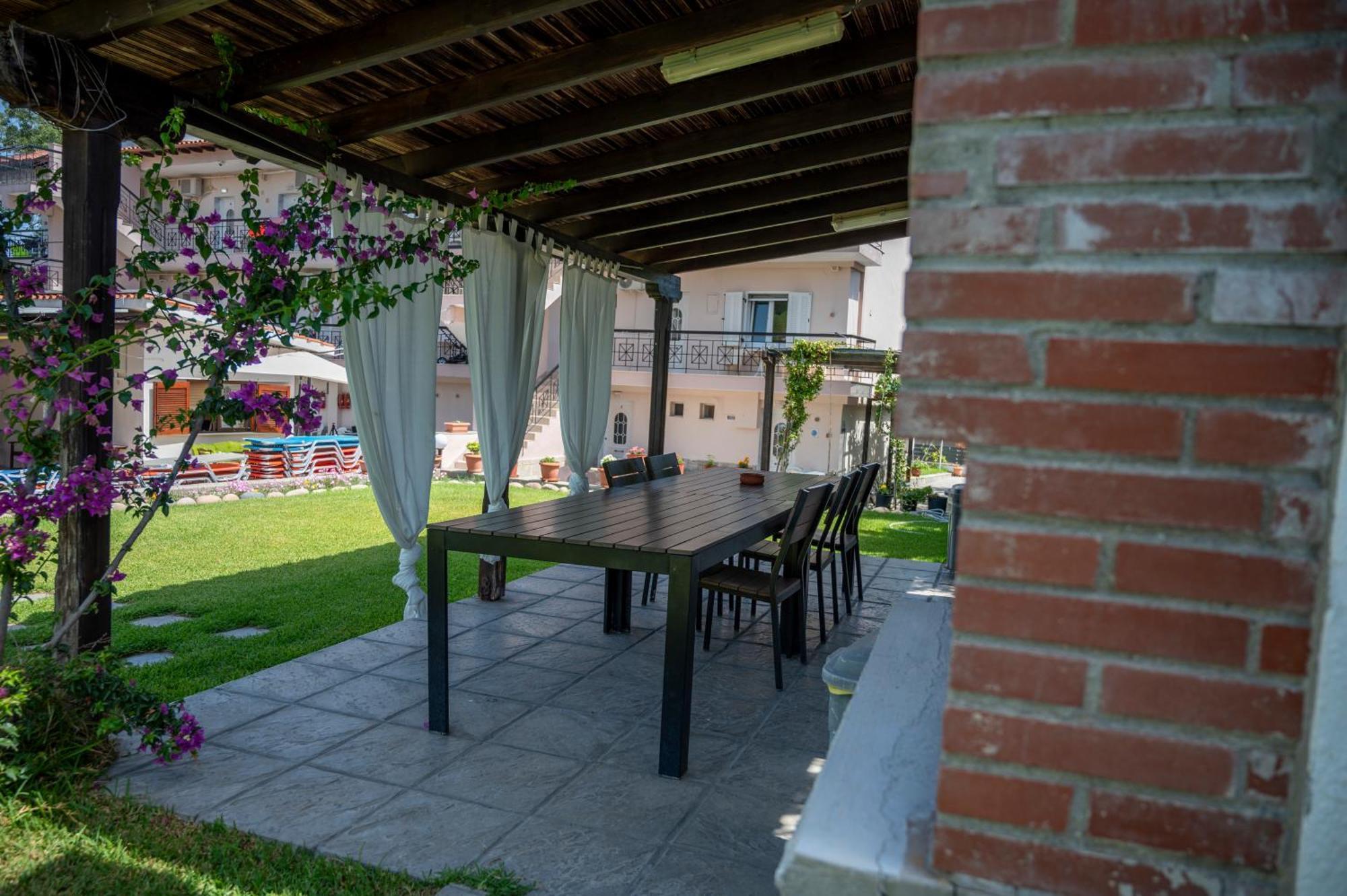 Guest house Theramvos Superior *