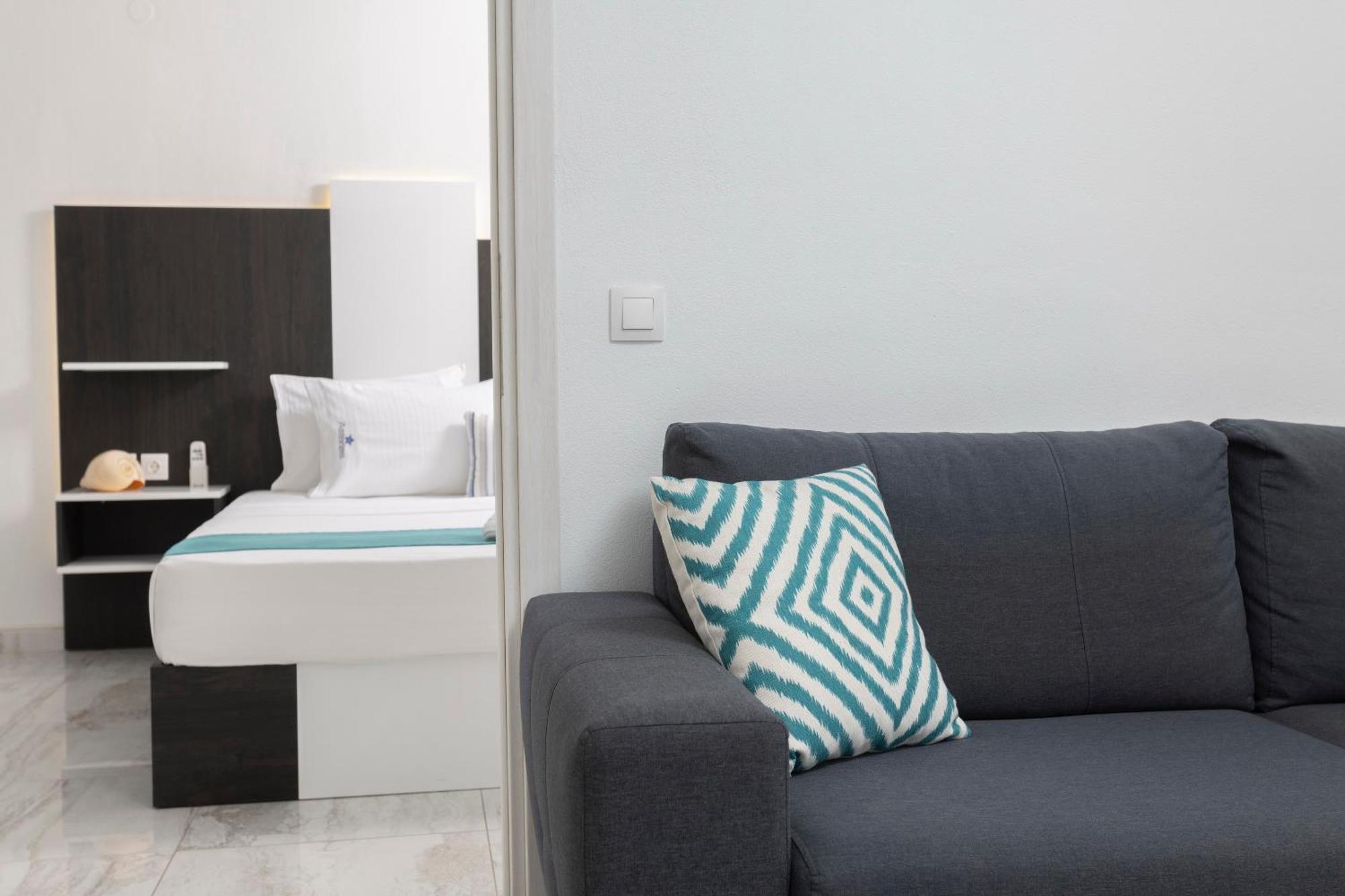 Asterias Premium Aparthotel 3*