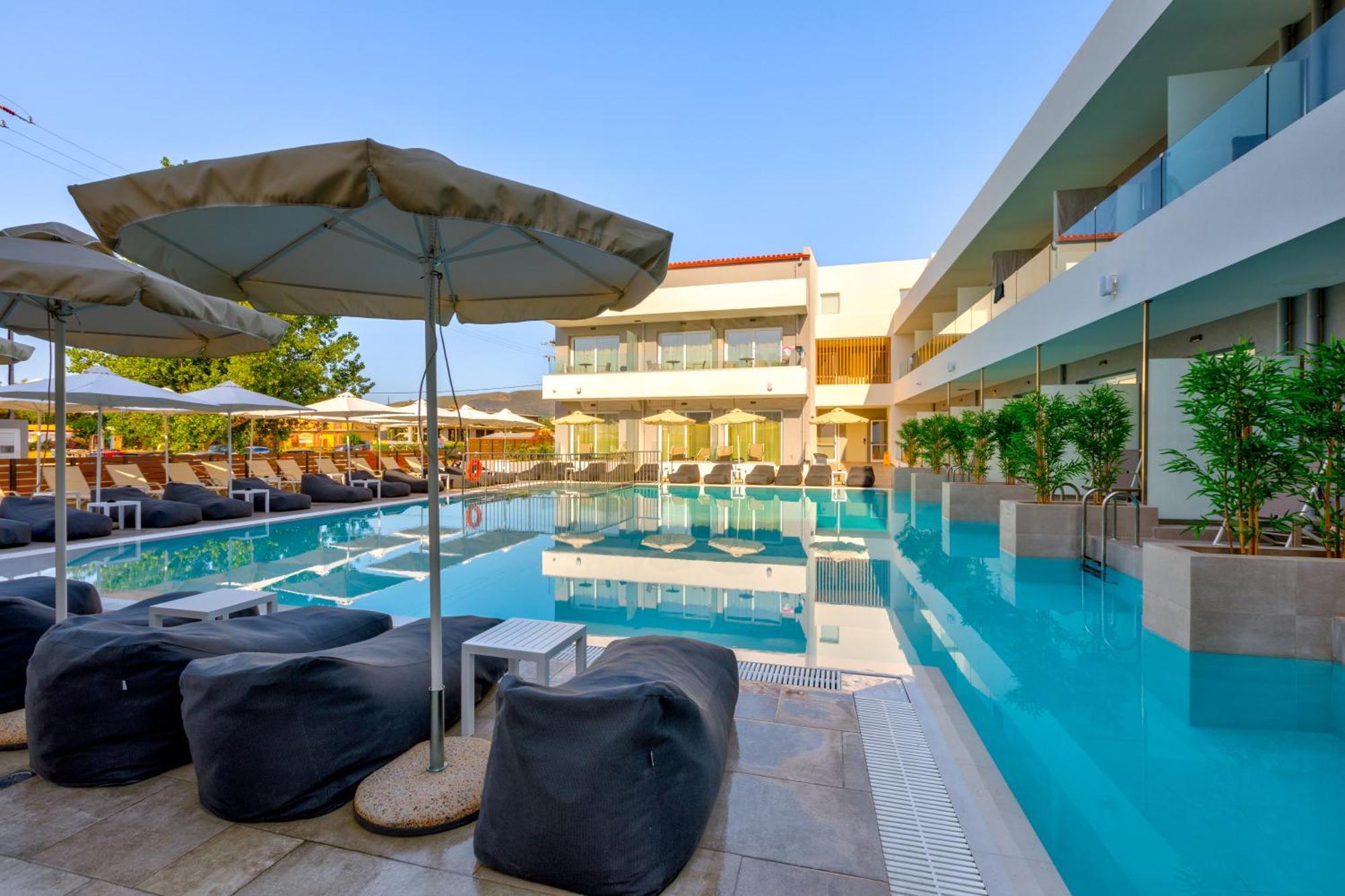 White Olive Premium Hotel 4*