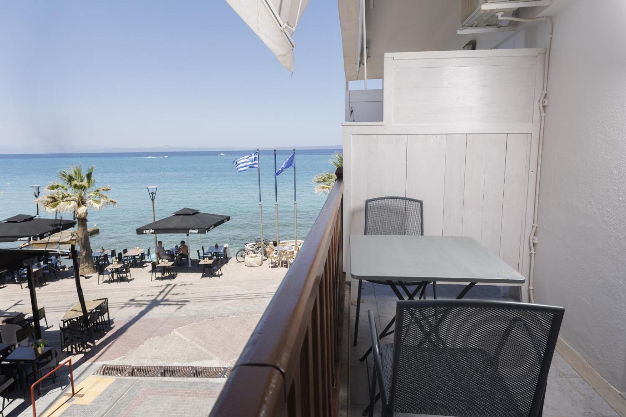 Eleni's Sea View Adults Only *