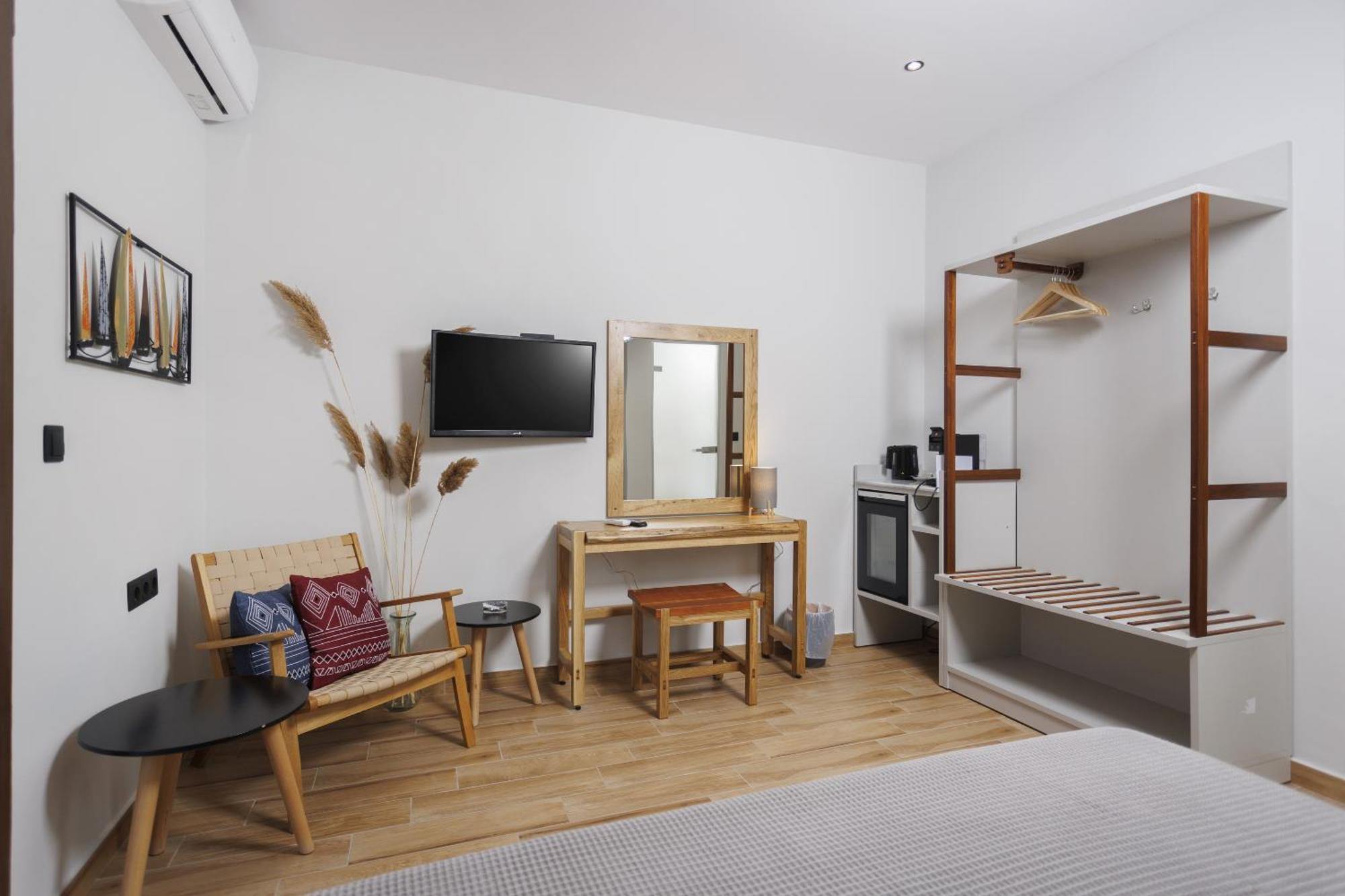 Eleni's Sea View Adults Only Apartment