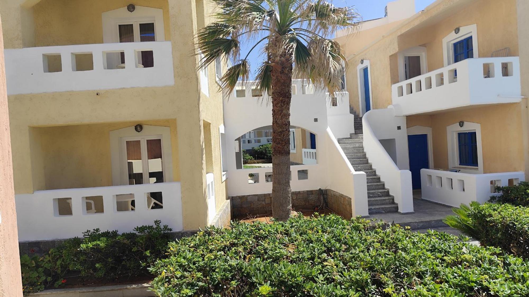 Niros Beachfront Aparthotel Kokkini Hani