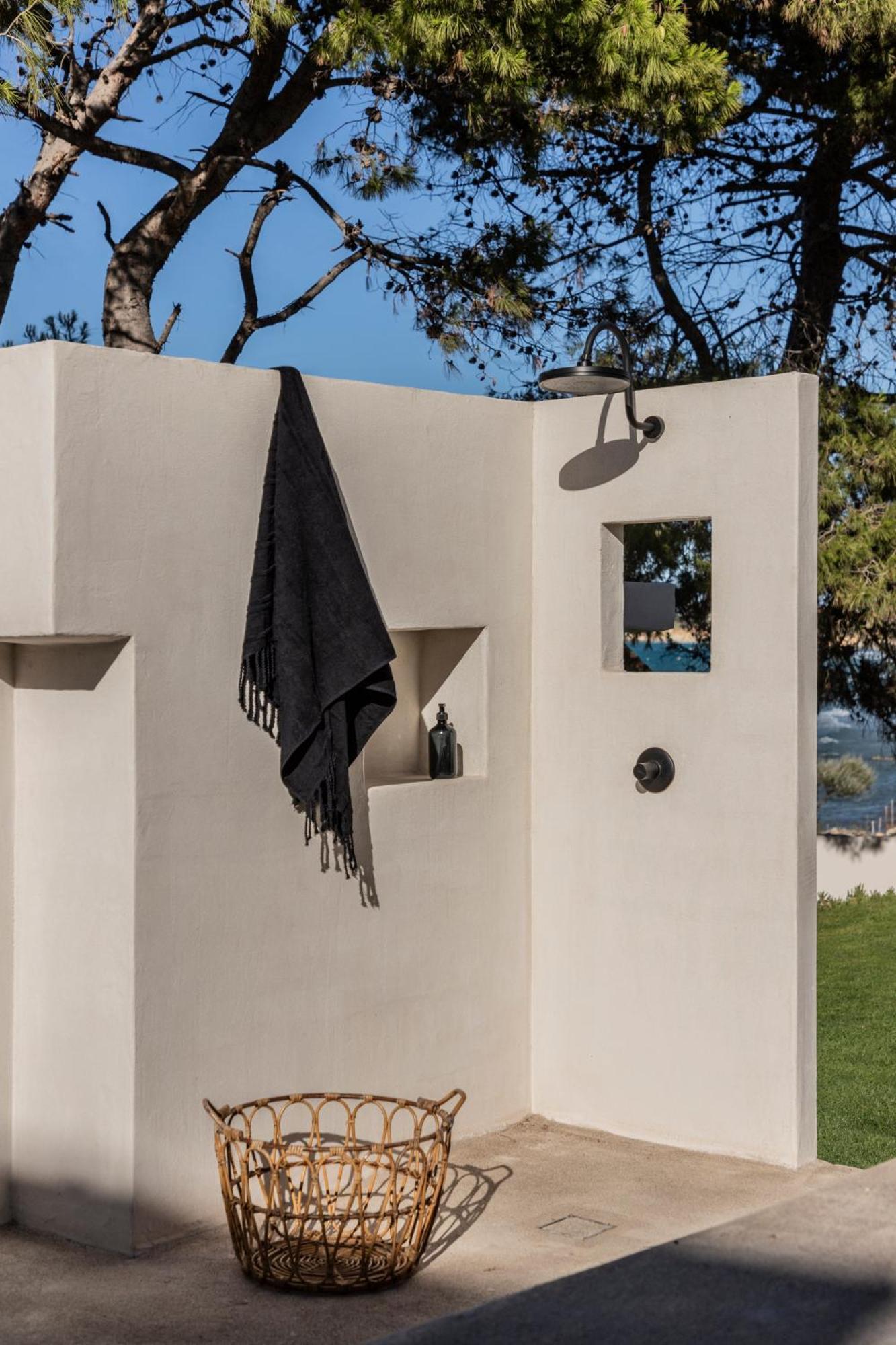 Bozonos Slow Living - Seaside Simplicity * Amoudi