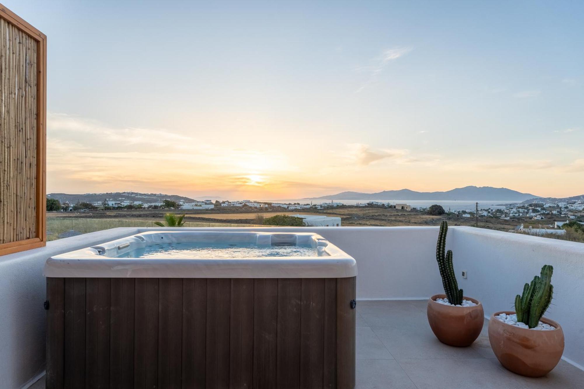 Regency Sunset Apartment