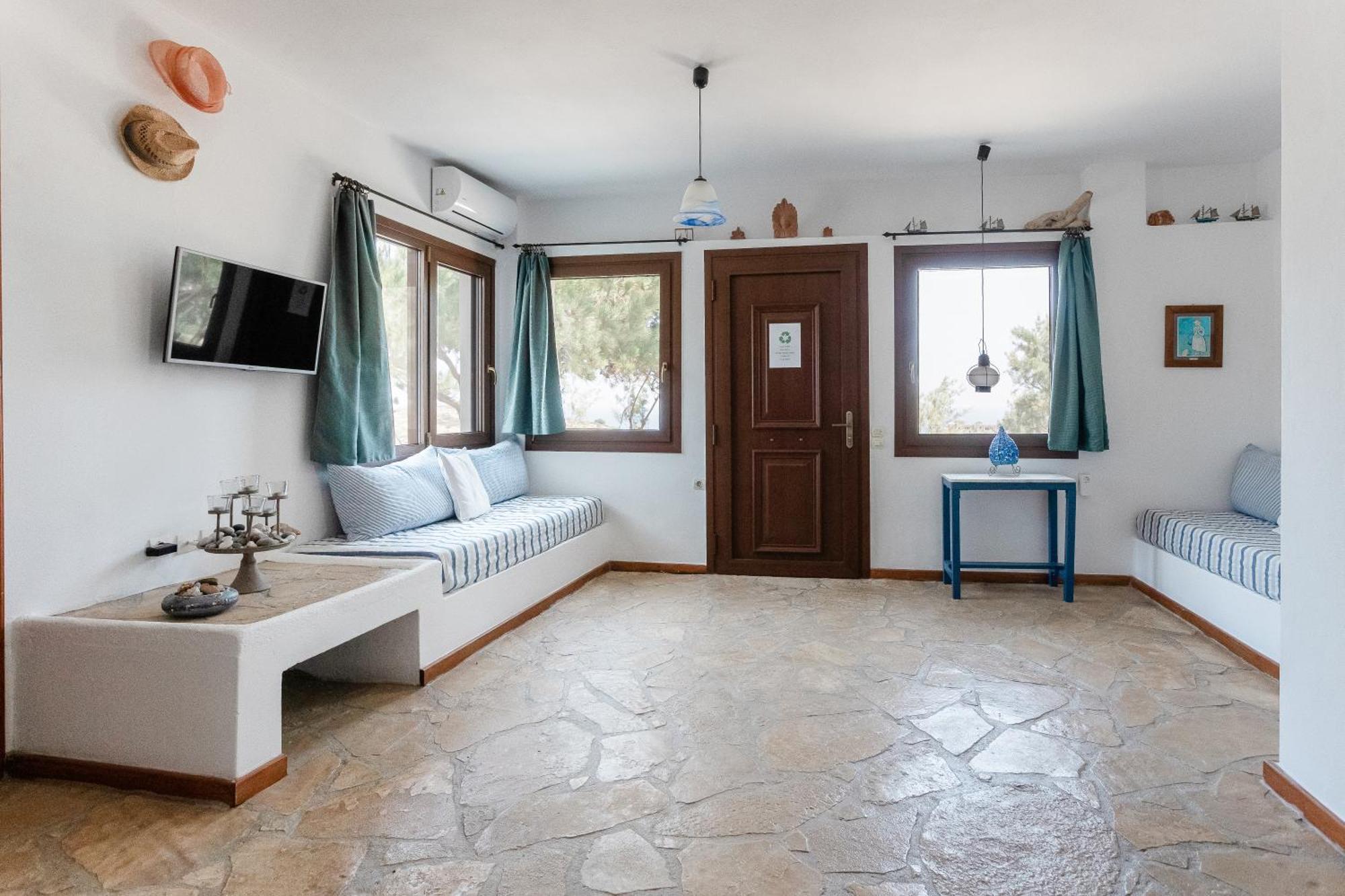 Aparthotel Iliatoras Agia Pelagia (Crete)