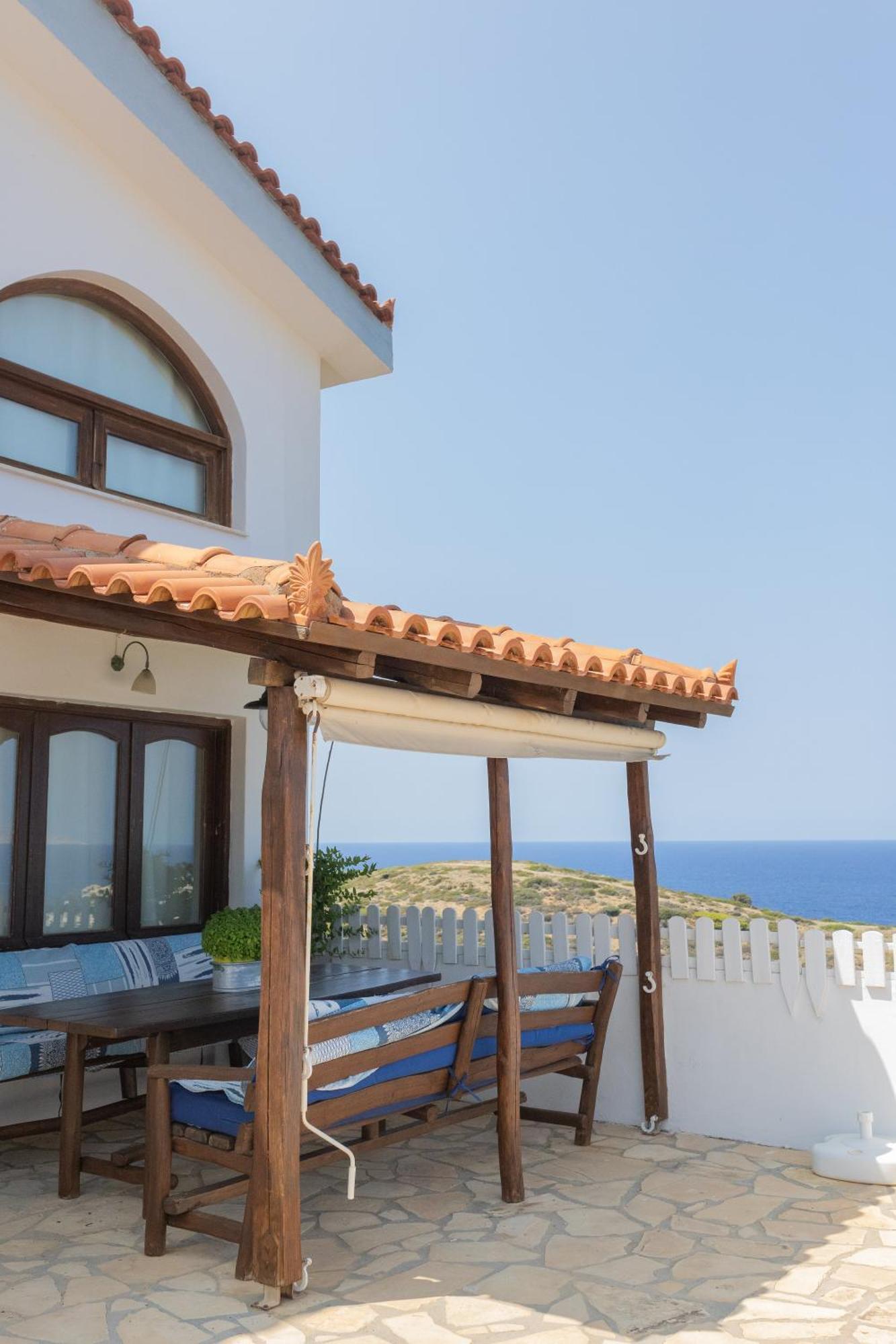 Iliatoras 3* Agia Pelagia (Crete)