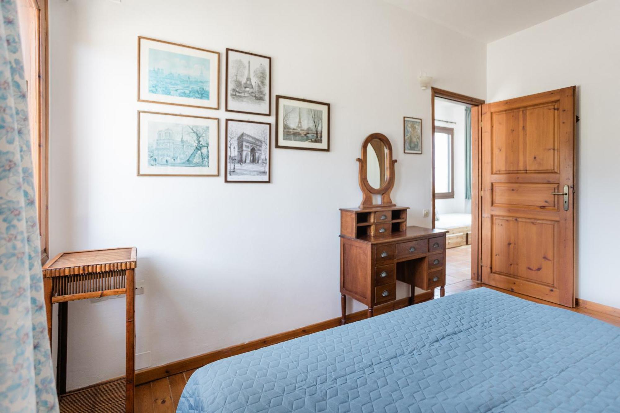 Iliatoras Aparthotel 3*