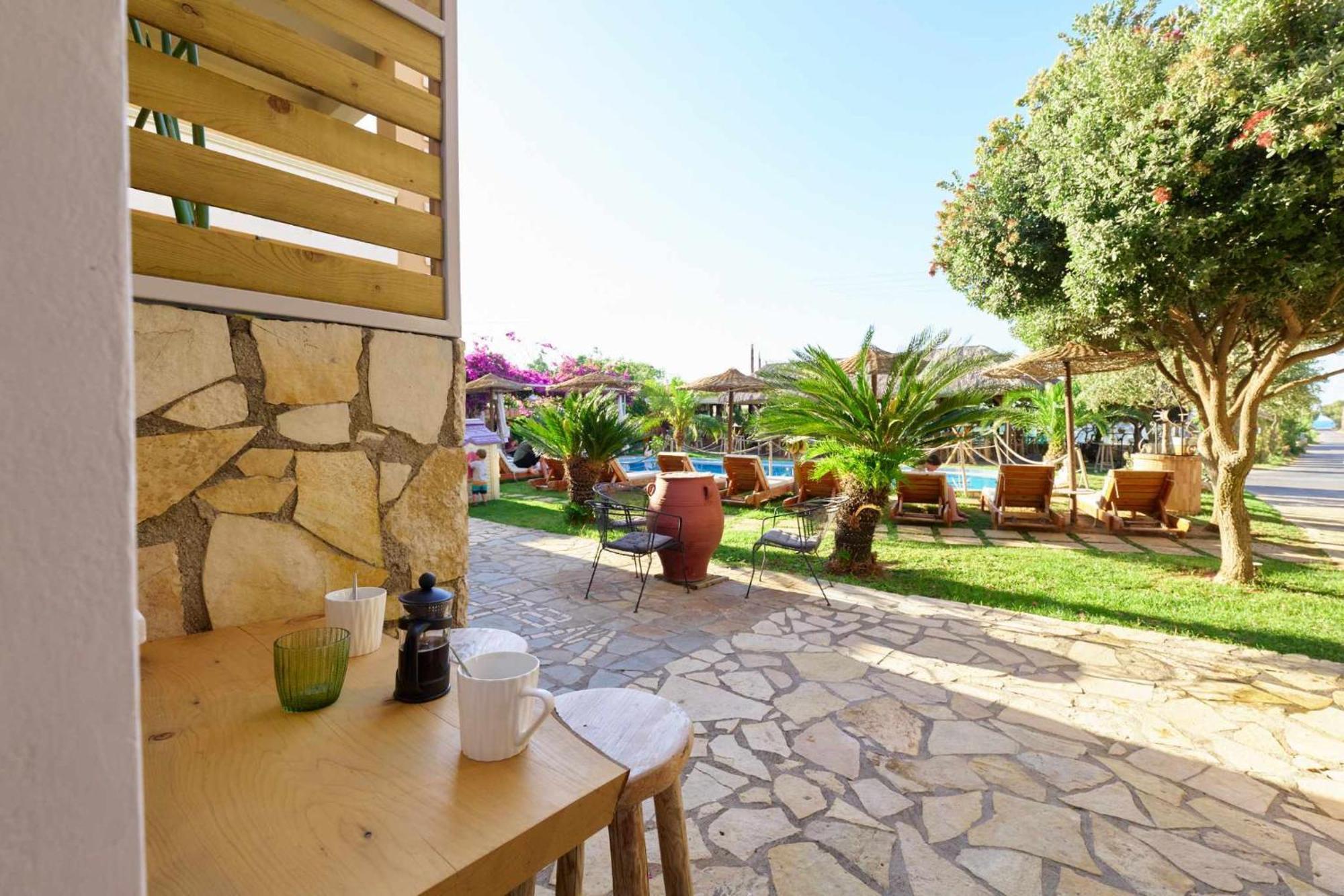 Gereoudis Seaview Apartments-pool & Bar Aparthotel