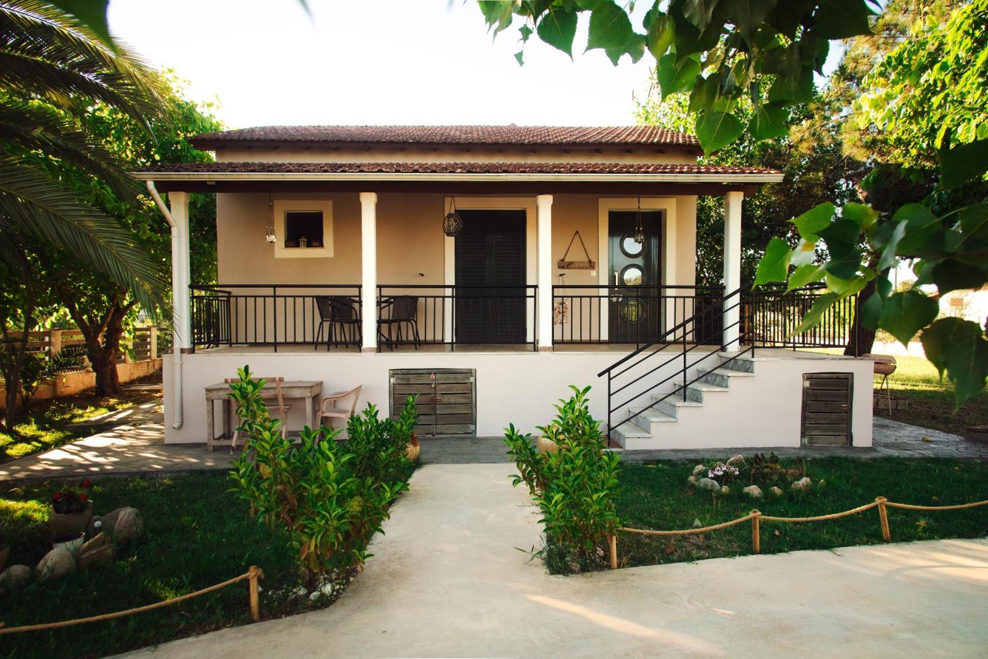 Ostrica Family House *