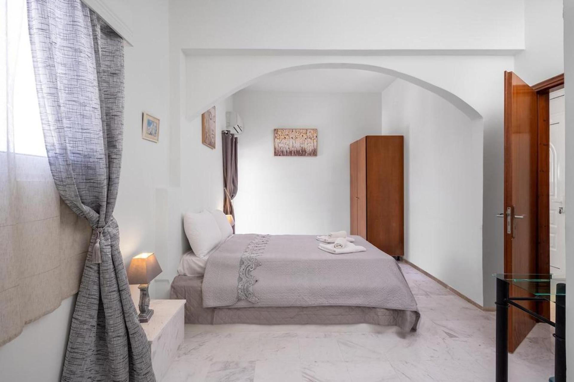 Stegna Sunrise With Private Pool & Sea View Apartment *
