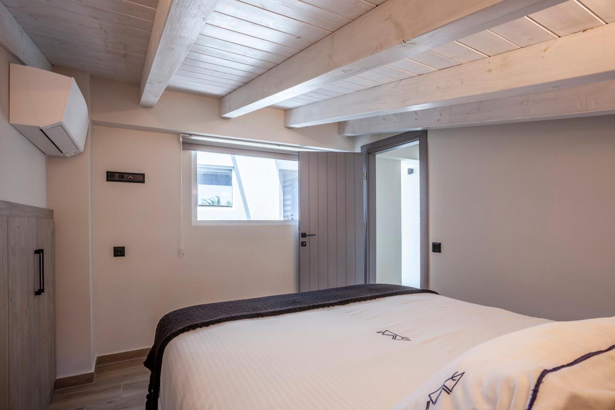Eternity Blue Exclusive Villa Hanioti