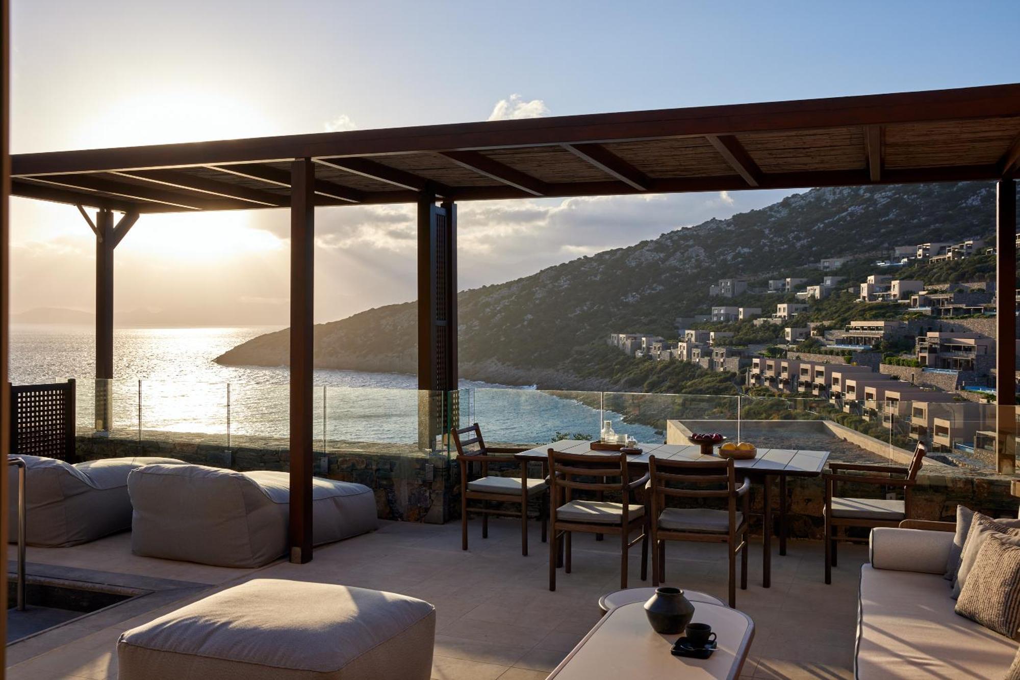 Resort Daios Cove