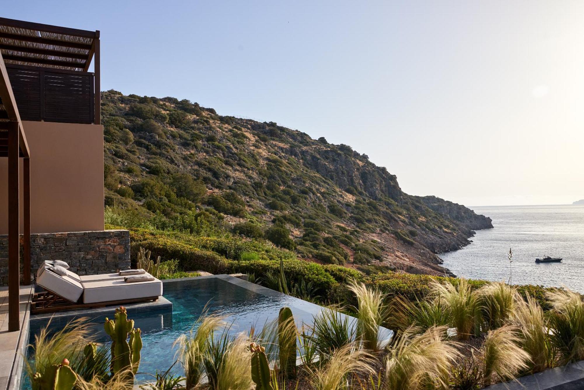 Resort Daios Cove